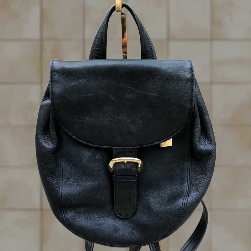 Vintage TIGNANELLO Buckle Leather Backpack Women's Black Bag Size ONE SIZE - 1 Thumbnail