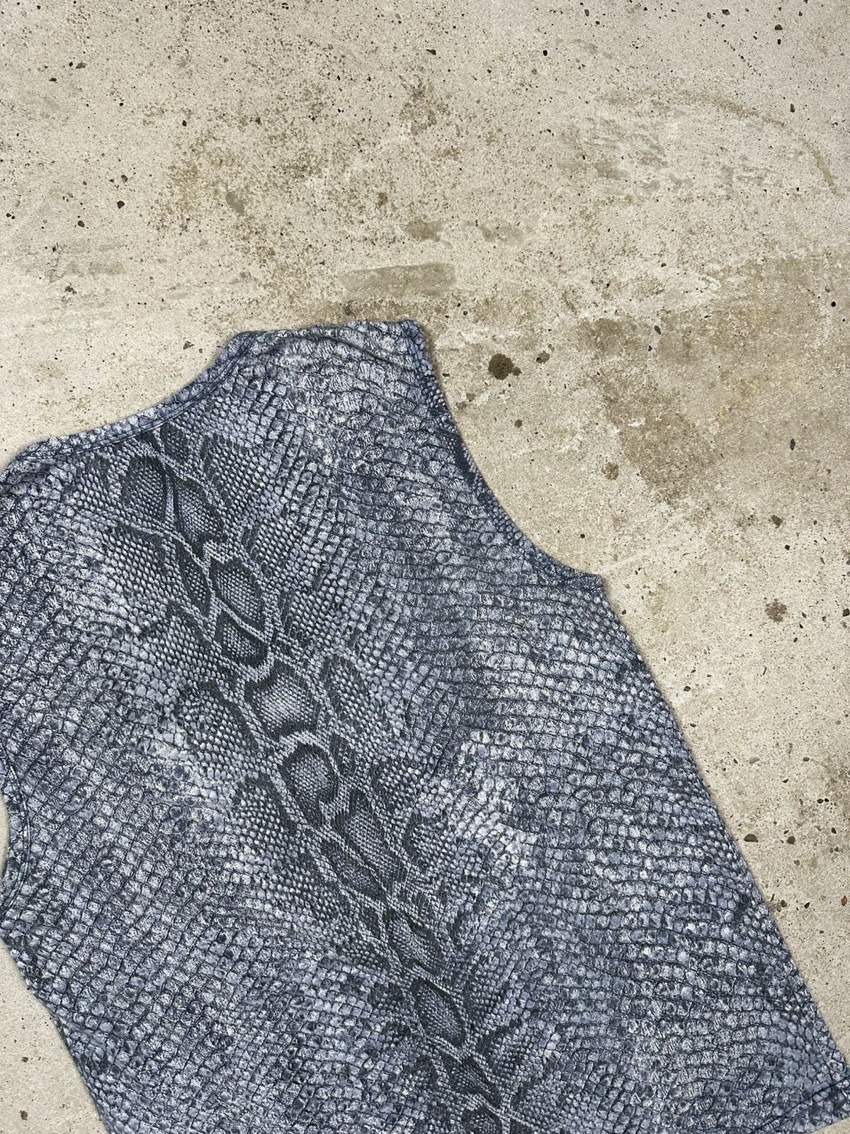 Roberto Cavalli Vintage 2000s Roberto Cavalli Snake Skin Print Tank Top Size XL / US 12-14 / IT 48-50 - 12 Thumbnail