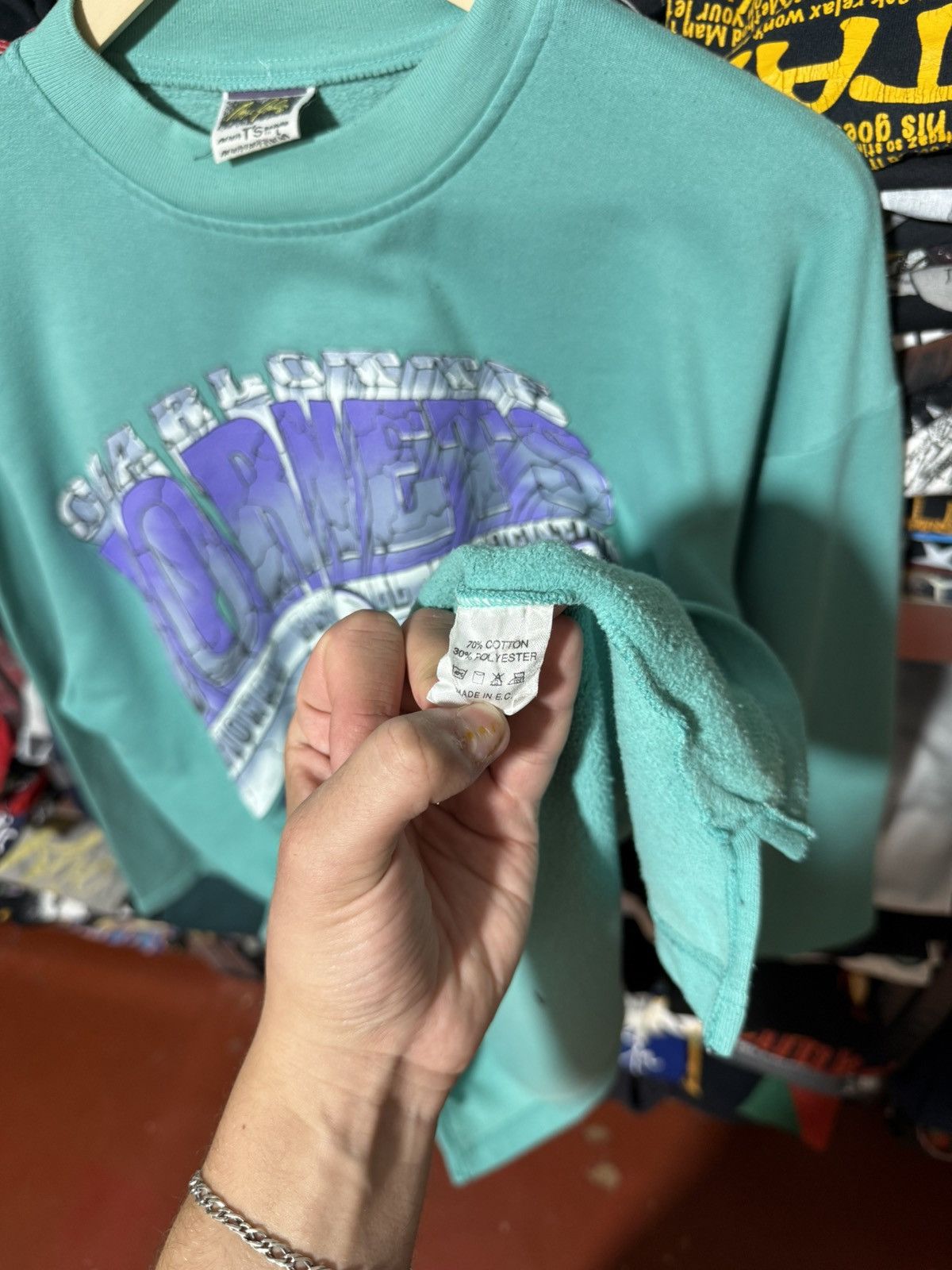 Vintage Vintage 90’s Charlotte Hornets NBA Magic Johnson Sweatshirt Size US XXL / EU 58 / 5 - 8 Thumbnail