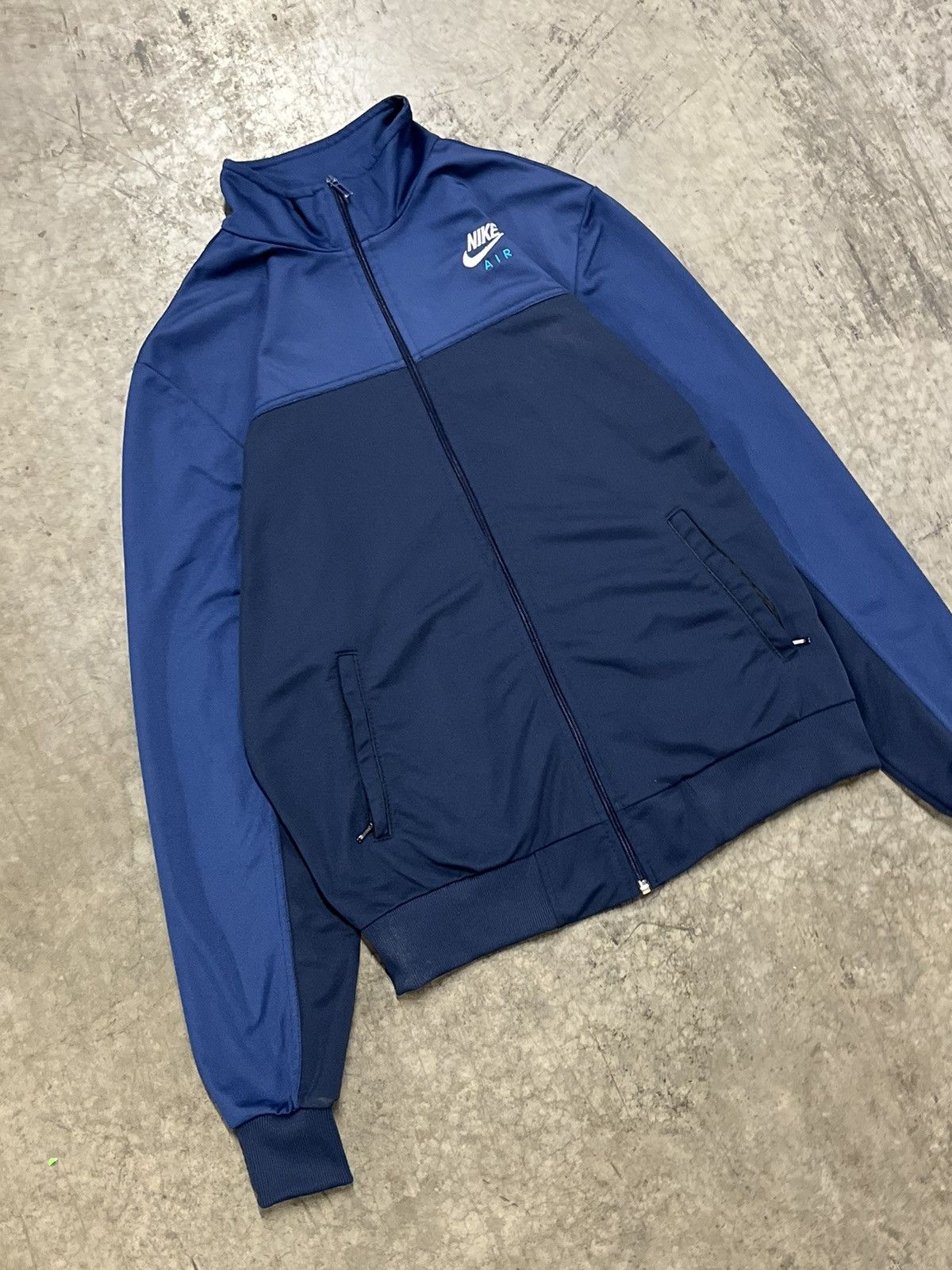 Nike × Vintage Nike air vintage track jacket y2k streetwear hype rare drill Size US L / EU 52-54 / 3 - 2 Thumbnail