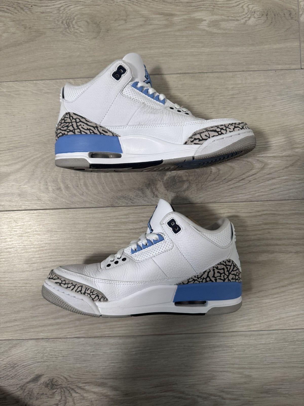 Jordan Brand Air Jordan 3 Retro UNC Size US 7 / EU 40 - 4 Thumbnail