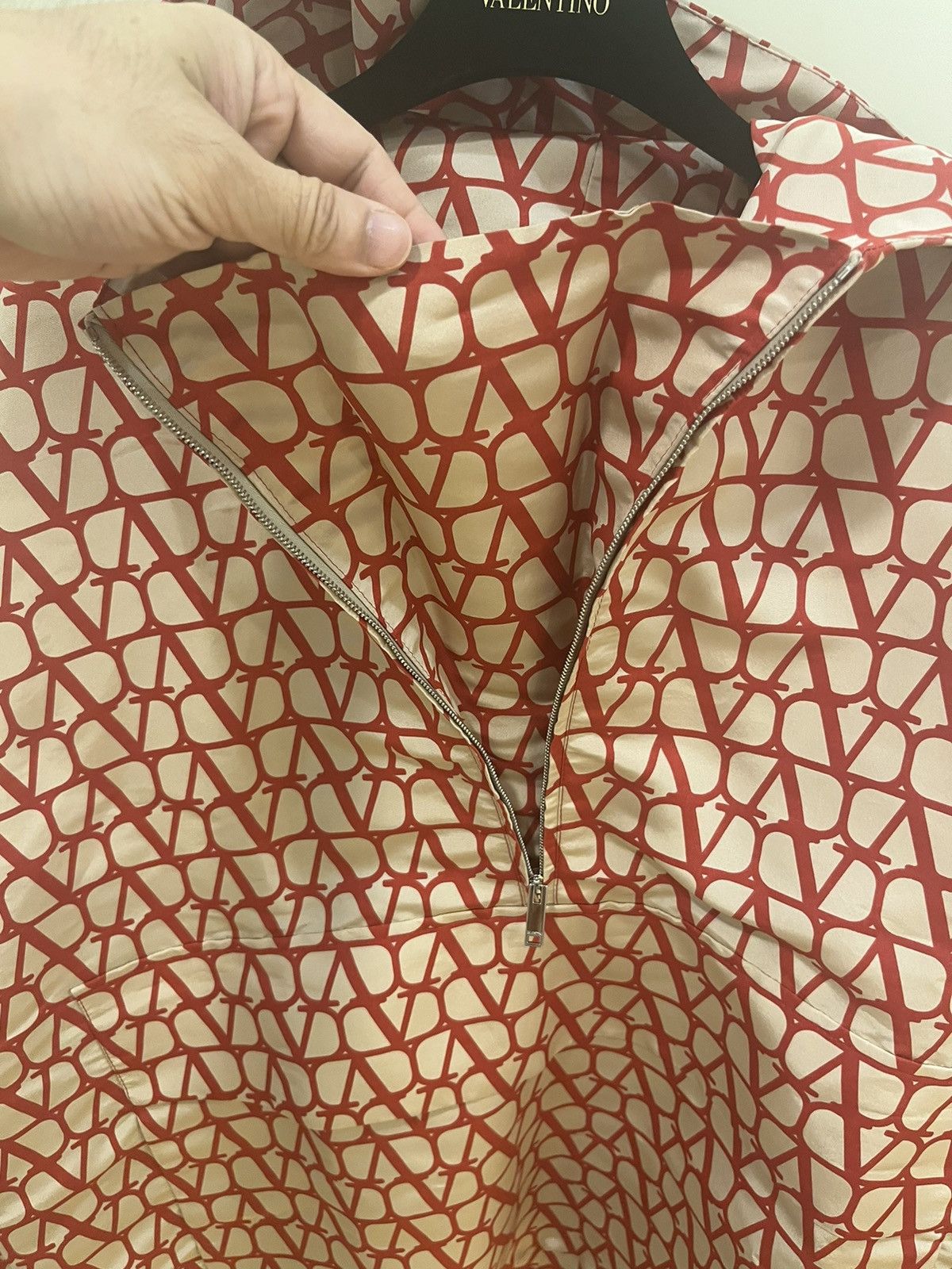 Valentino SILK FAILLE ANORAK WITH ALL-OVER TOILE ICONOGRAPHE PRINT Size US S / EU 44-46 / 1 - 8 Thumbnail