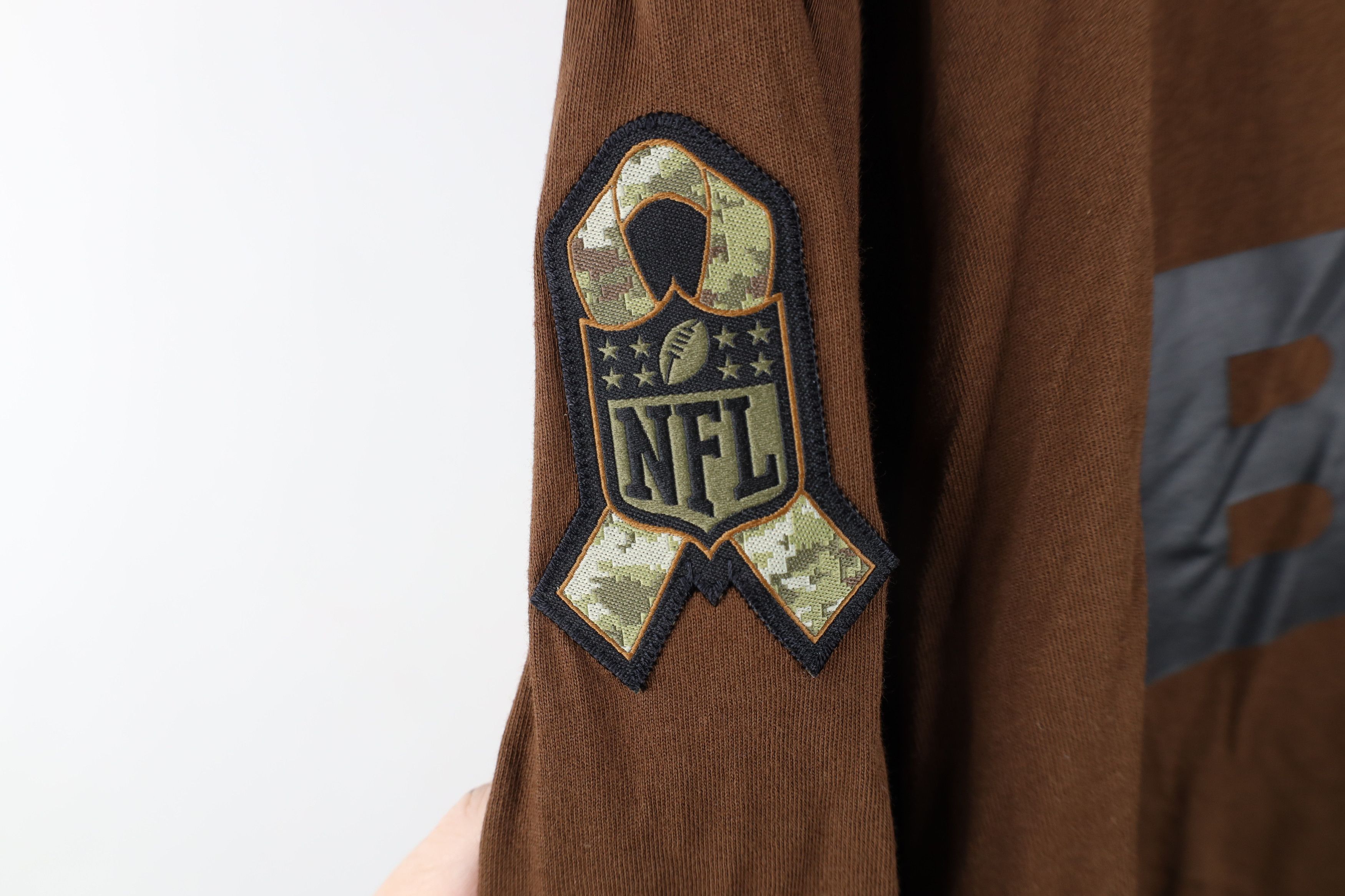 Nike Nike On Field Service Military Buffalo Bills Hoodie T-Shirt Size US L / EU 52-54 / 3 - 6 Thumbnail