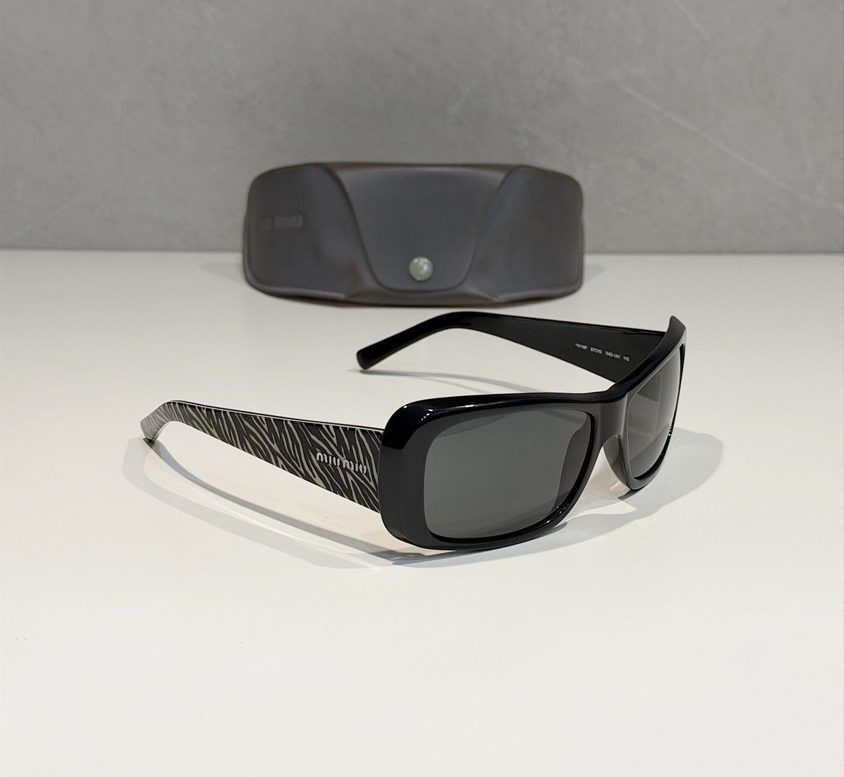 Miu Miu MIU MIU Zebra Square Logo Sunglasses SMU16F Black Prada Size ONE SIZE - 1 Thumbnail