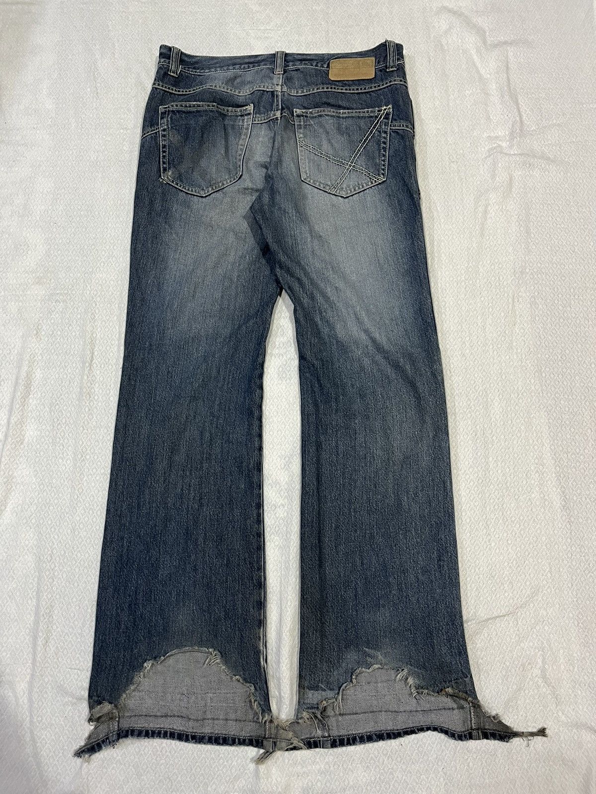 If Six Was Nine Batsu flared jeans Size US 33 - 2 Thumbnail