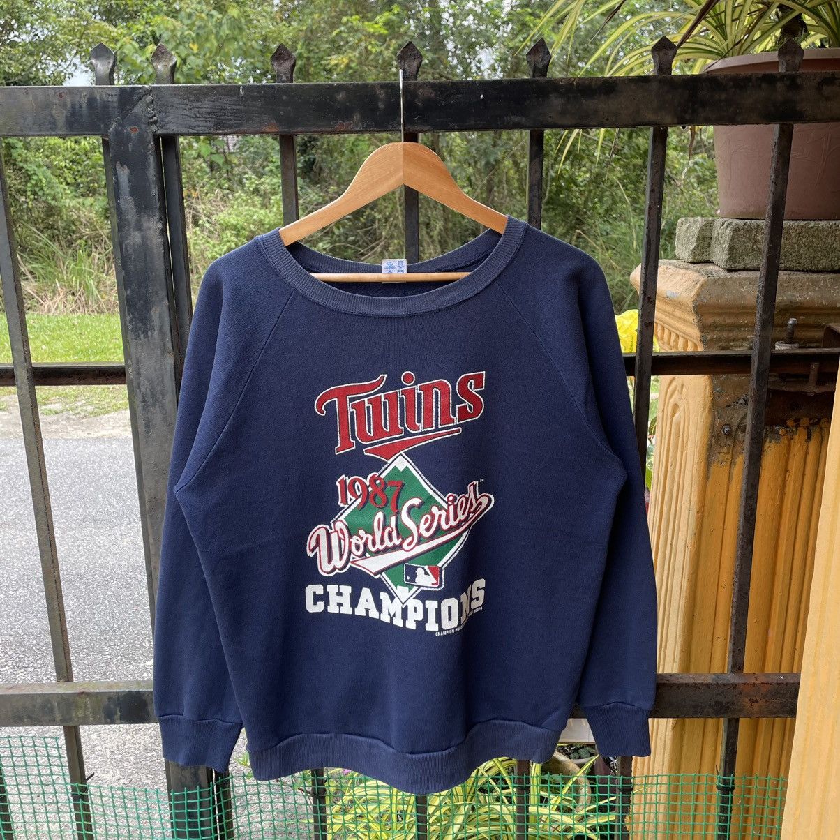Champion × MLB × Vintage 🔥Vintage 1987 Champion MLB World Championship Sweatshirts Size US M / EU 48-50 / 2 - 1 Thumbnail