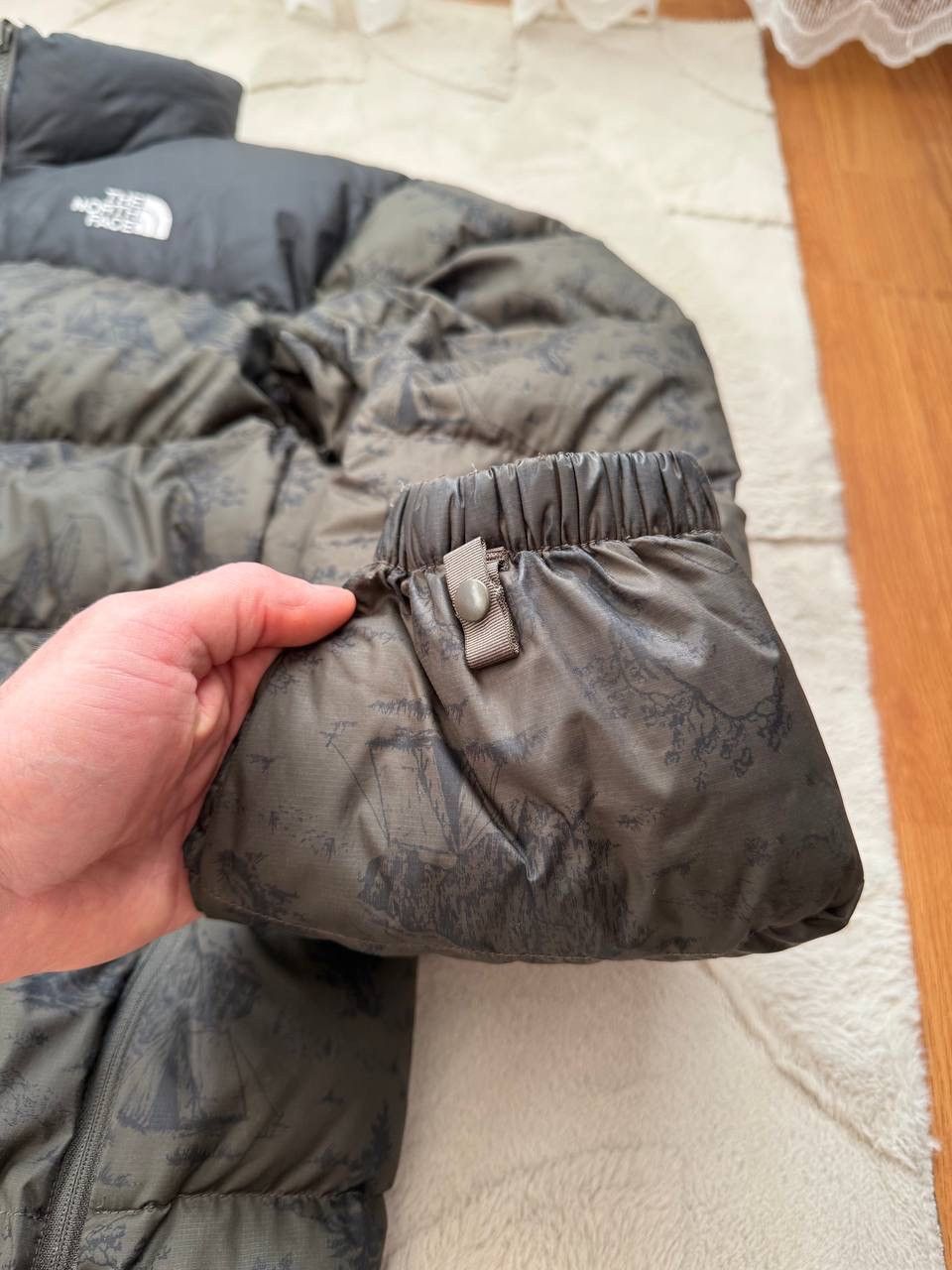 The North Face TNF 700 Puffer Jacket Size US L / EU 52-54 / 3 - 6 Thumbnail