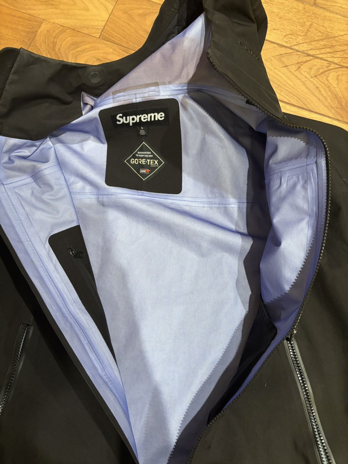 Supreme supreme black gore-tex jacket Size US S / EU 44-46 / 1 - 4 Thumbnail