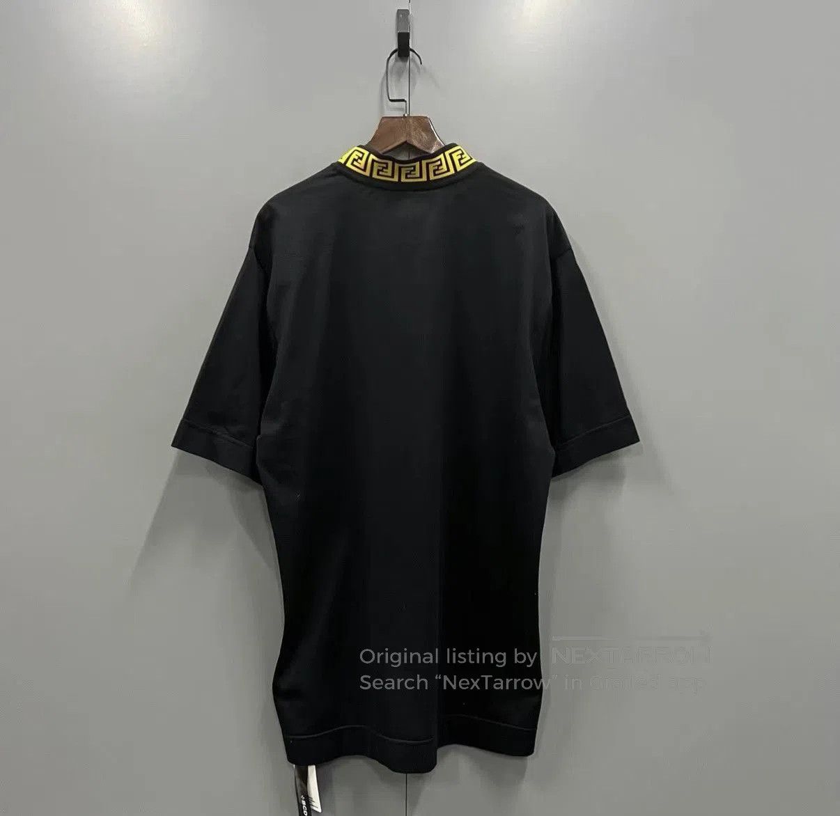 Fendi Black Short Sleeve Shirt with Yellow Pattern Collar. Size US L / EU 52-54 / 3 - 2 Thumbnail