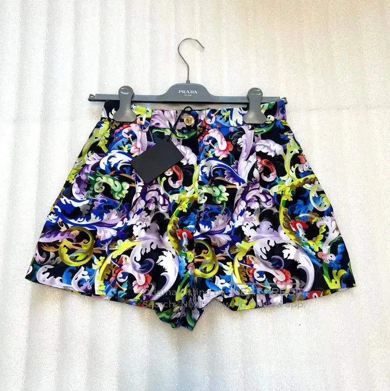 Versace Versace Multicolor Silk Summer Shorts . Size 22" - 1 Thumbnail
