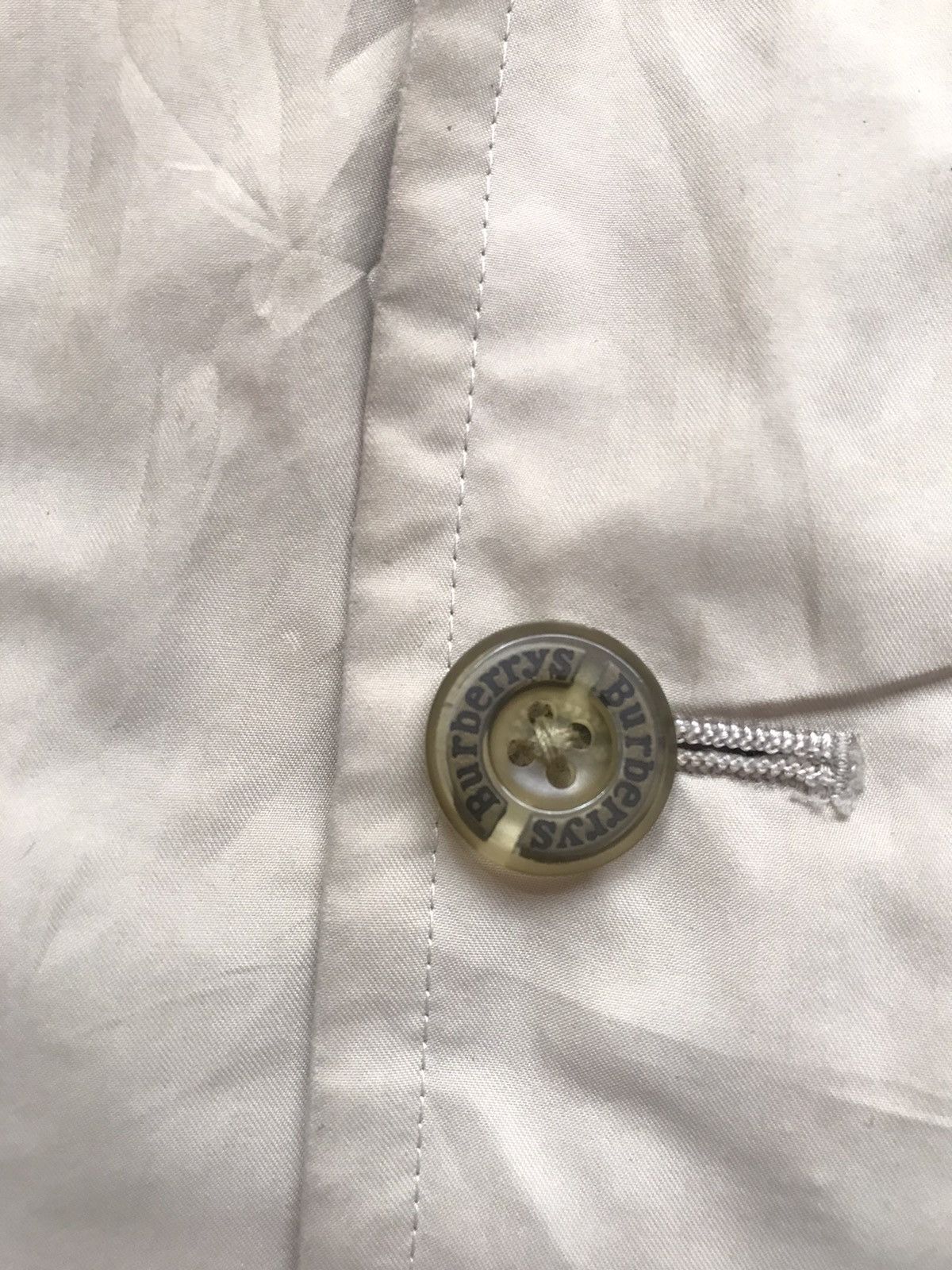 Burberry VINTAGE BURBERRY JACKET Size US L / EU 52-54 / 3 - 6 Thumbnail