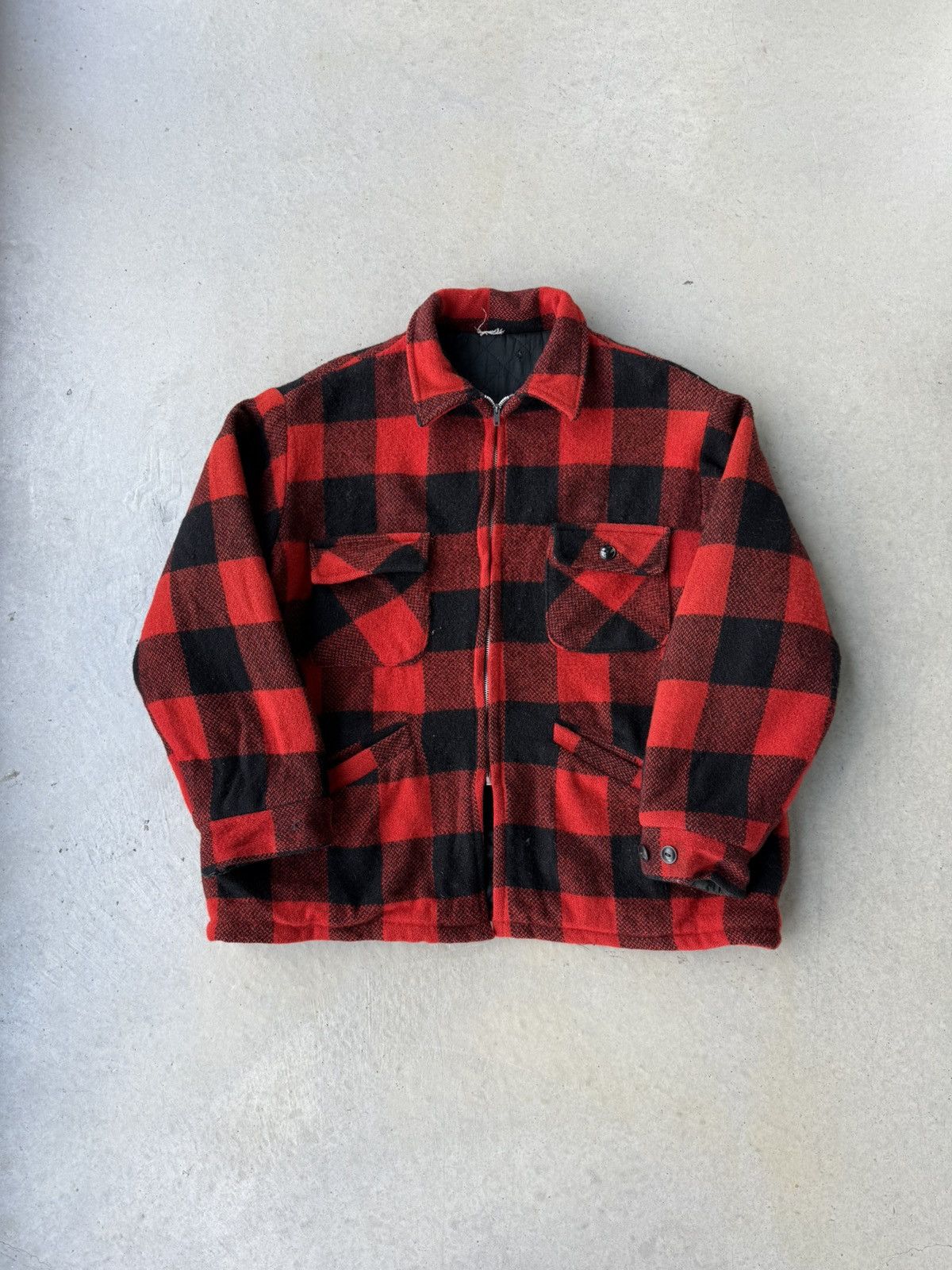 Vintage Vintage 1940s Red Buffalo Plaid Wool Mackinaw Hunting Jacket Size US L / EU 52-54 / 3 - 1 Thumbnail