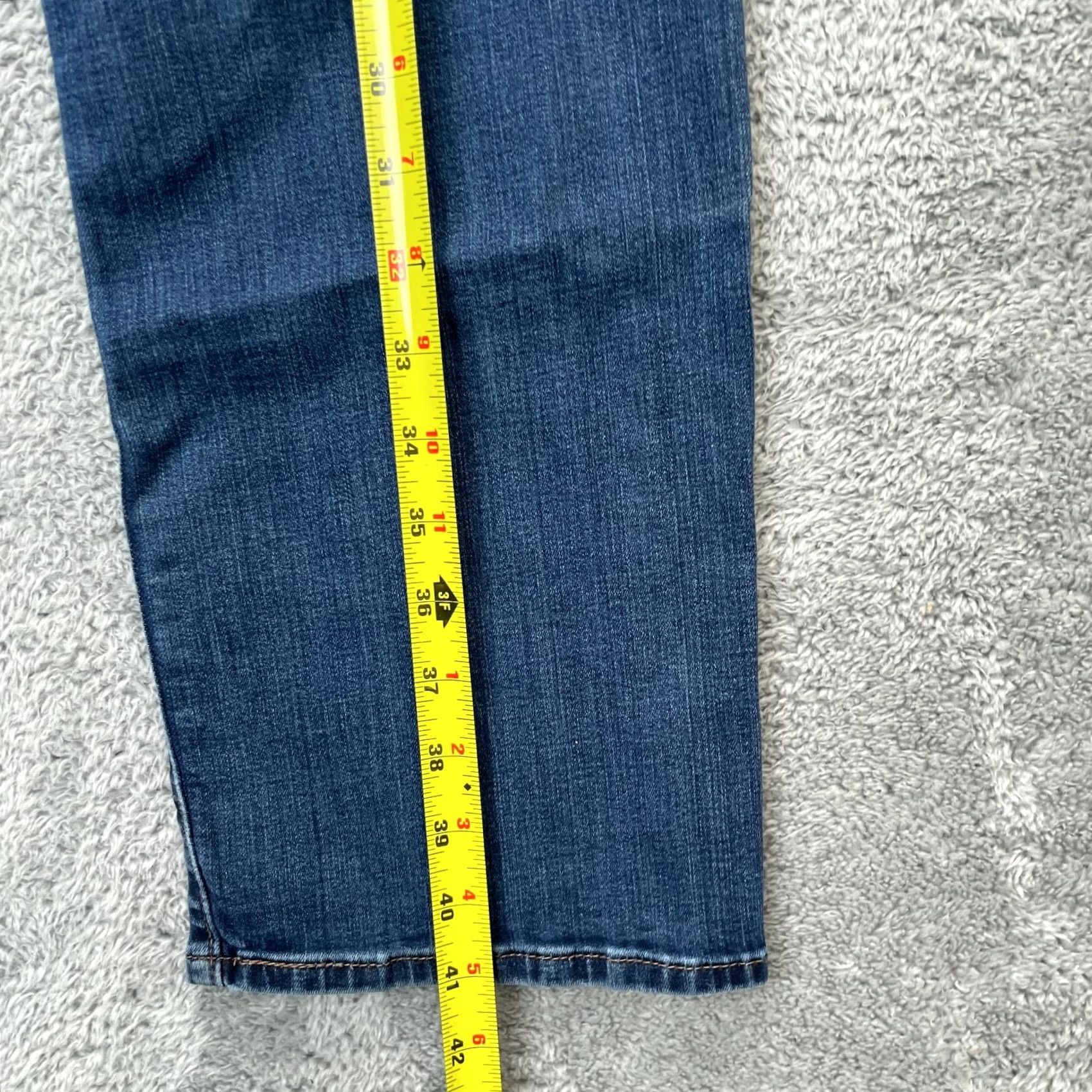 Levi's Levis Jeans Womens 18M Blue Denizen Straight Leg Denim Cotton Spandex High Rise 5-Pocket Design Size 40" / US 18 - 7 Thumbnail