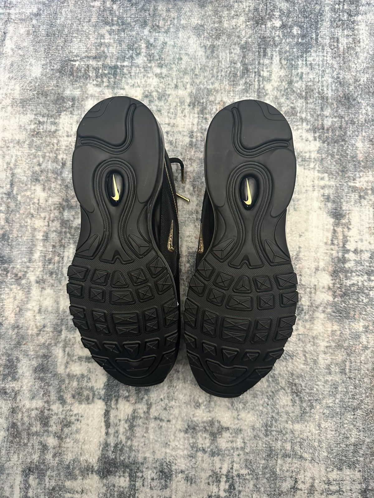 Nike Nike Air Max 97 Black/Metallic Gold Size US 10 / EU 43 - 5 Thumbnail