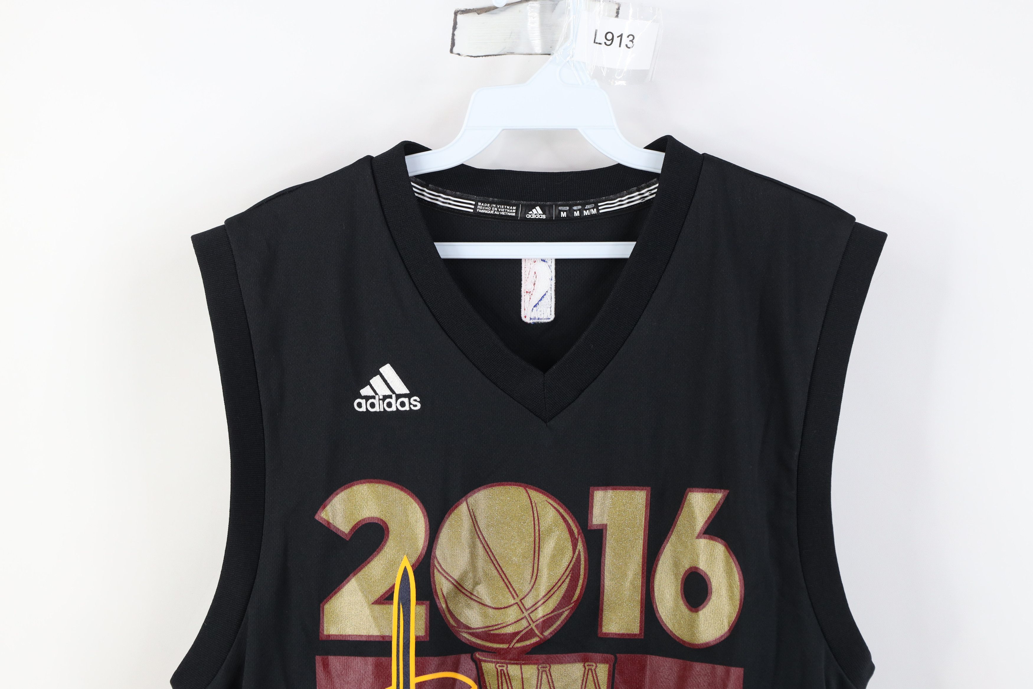 Adidas Adidas 2016 NBA James Cleveland Cavaliers Basketball Jersey Size US M / EU 48-50 / 2 - 2 Thumbnail