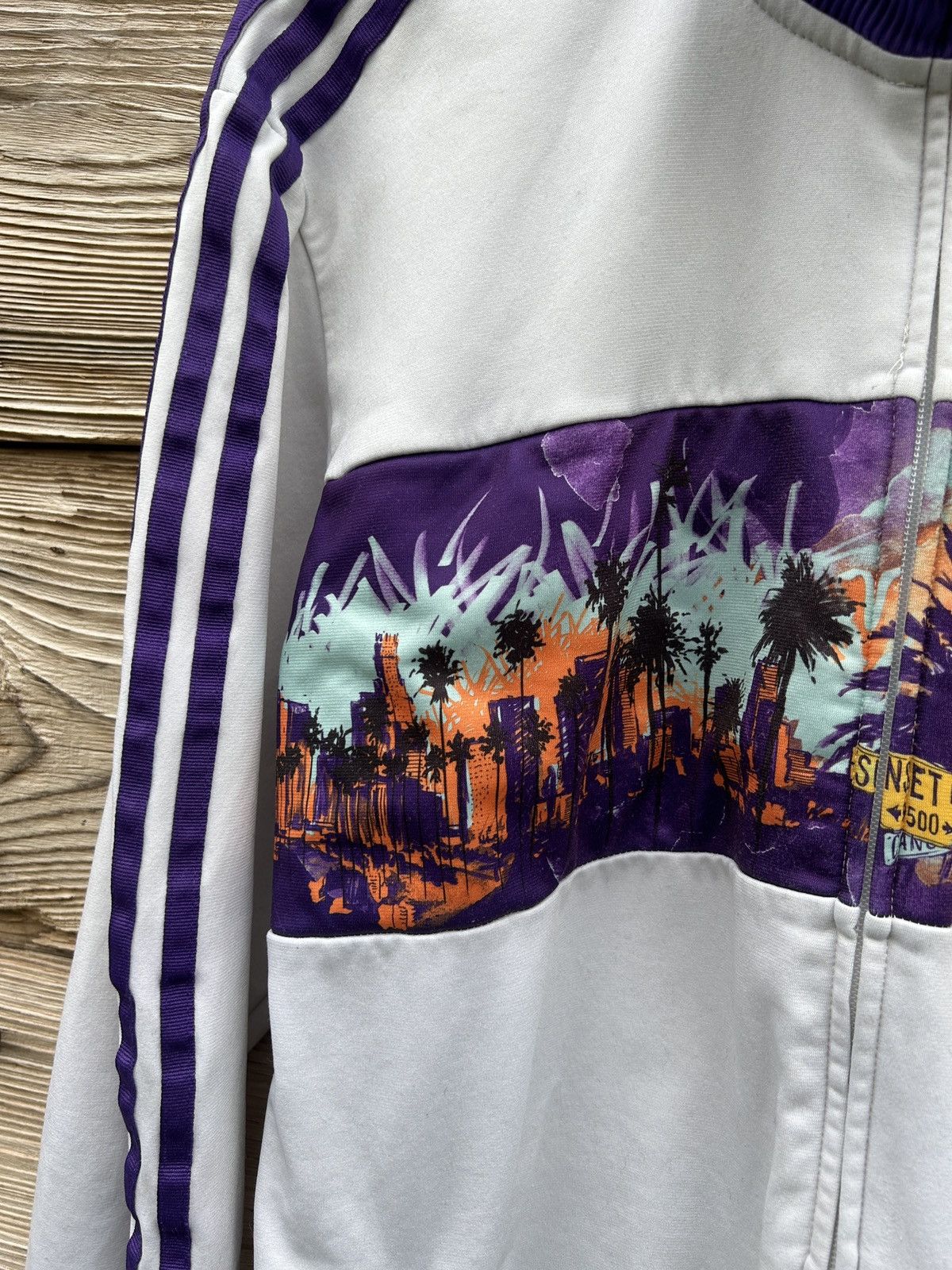 Adidas Vintage Adidas Originals LA Lakers 2010 NBA Tracksuit Jacket Size US XL / EU 56 / 4 - 3 Thumbnail
