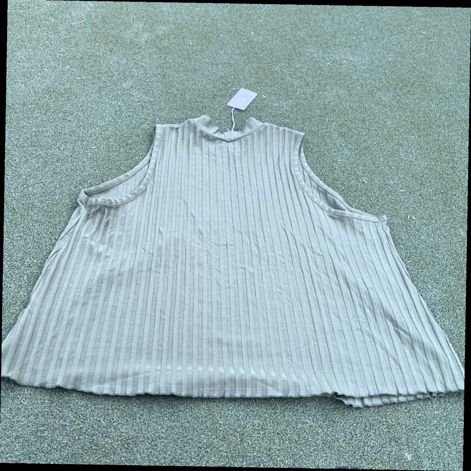 Vintage Women’s Green Tank Top Casual Shirt Ribbed Size 2XL, A New Day, Relaxed fit New Size XXL / US 16-18 / IT 52-54 - 8 Thumbnail