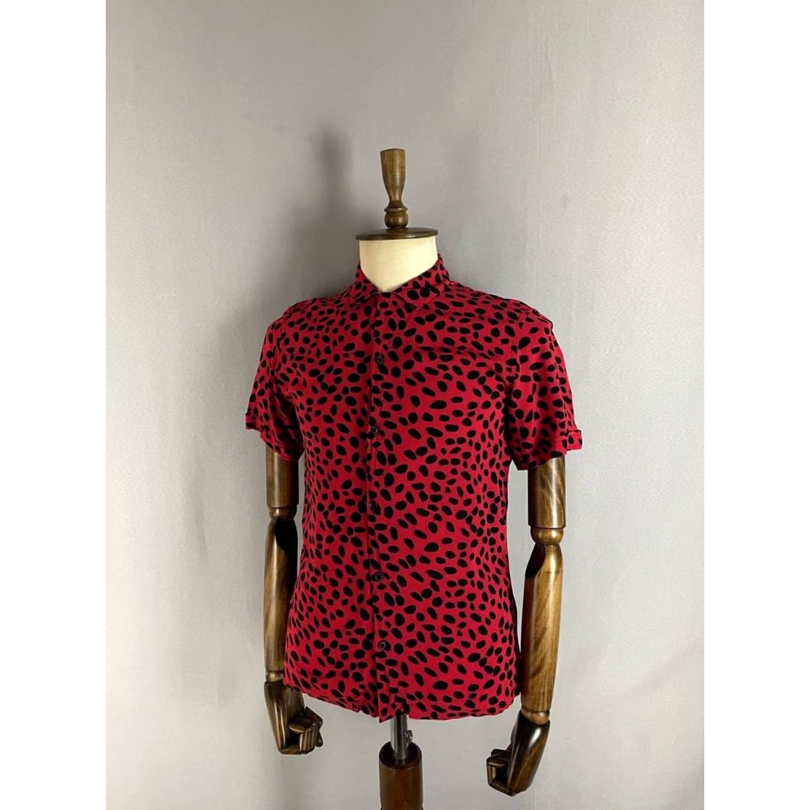Allsaints AllSaints Shirt Mens S Red Black Viscose Cotton Animal Pattern Short Sleeve Button-Up Button-Down Collar Classic Modern Outdoor Mens Size US S / EU 44-46 / 1 - 2 Thumbnail