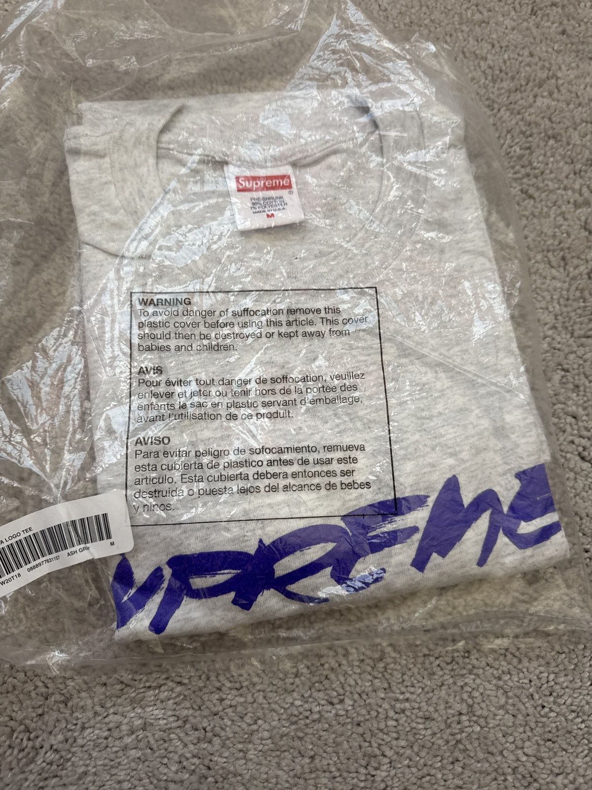 Supreme Supreme Futura Logo tee 2020 ash grey medium Size US M / EU 48-50 / 2 - 1 Thumbnail