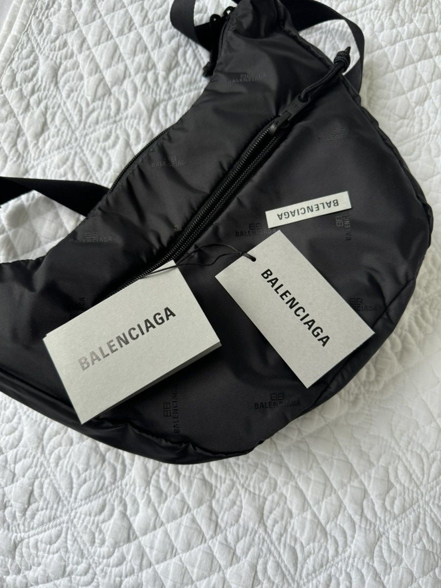 Balenciaga Balenciaga Expandable Sling recycled-nylon shoulder bag Size ONE SIZE - 6 Thumbnail