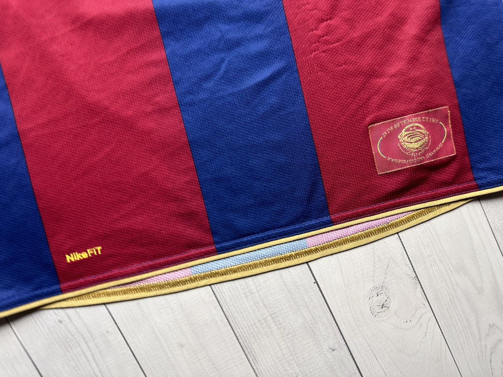 Vintage Vintage Barcelona soccer jersey 6 Havi rare size M Size US M / EU 48-50 / 2 - 8 Thumbnail