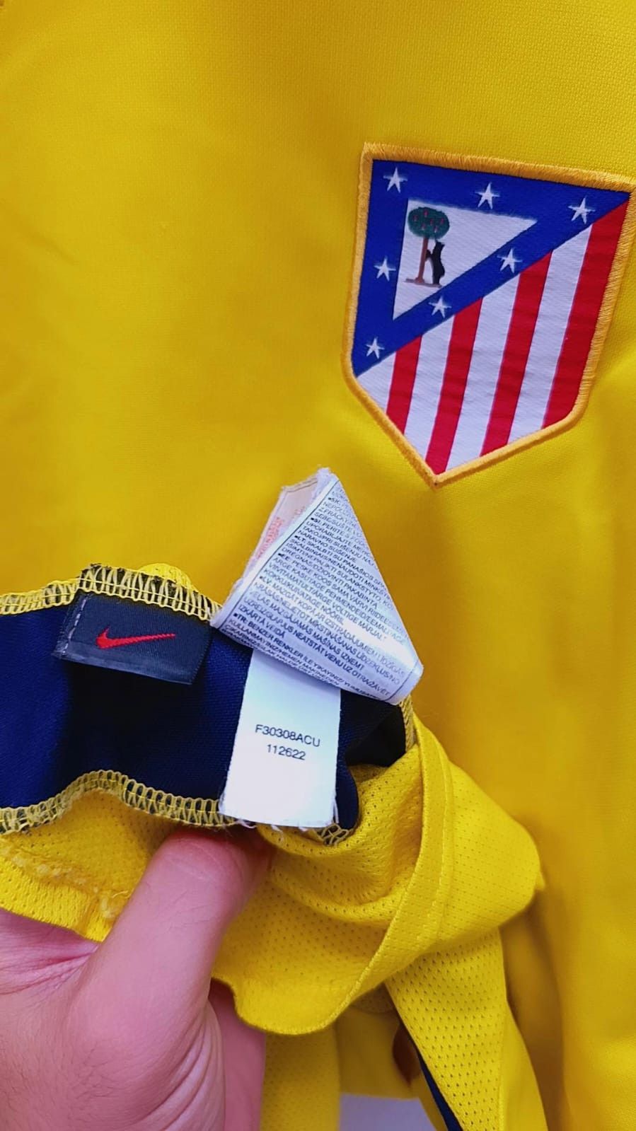 Nike Atlético Madrid Away Jersey 2003/04 – Yellow – Nike – Size L Size US L / EU 52-54 / 3 - 6 Thumbnail