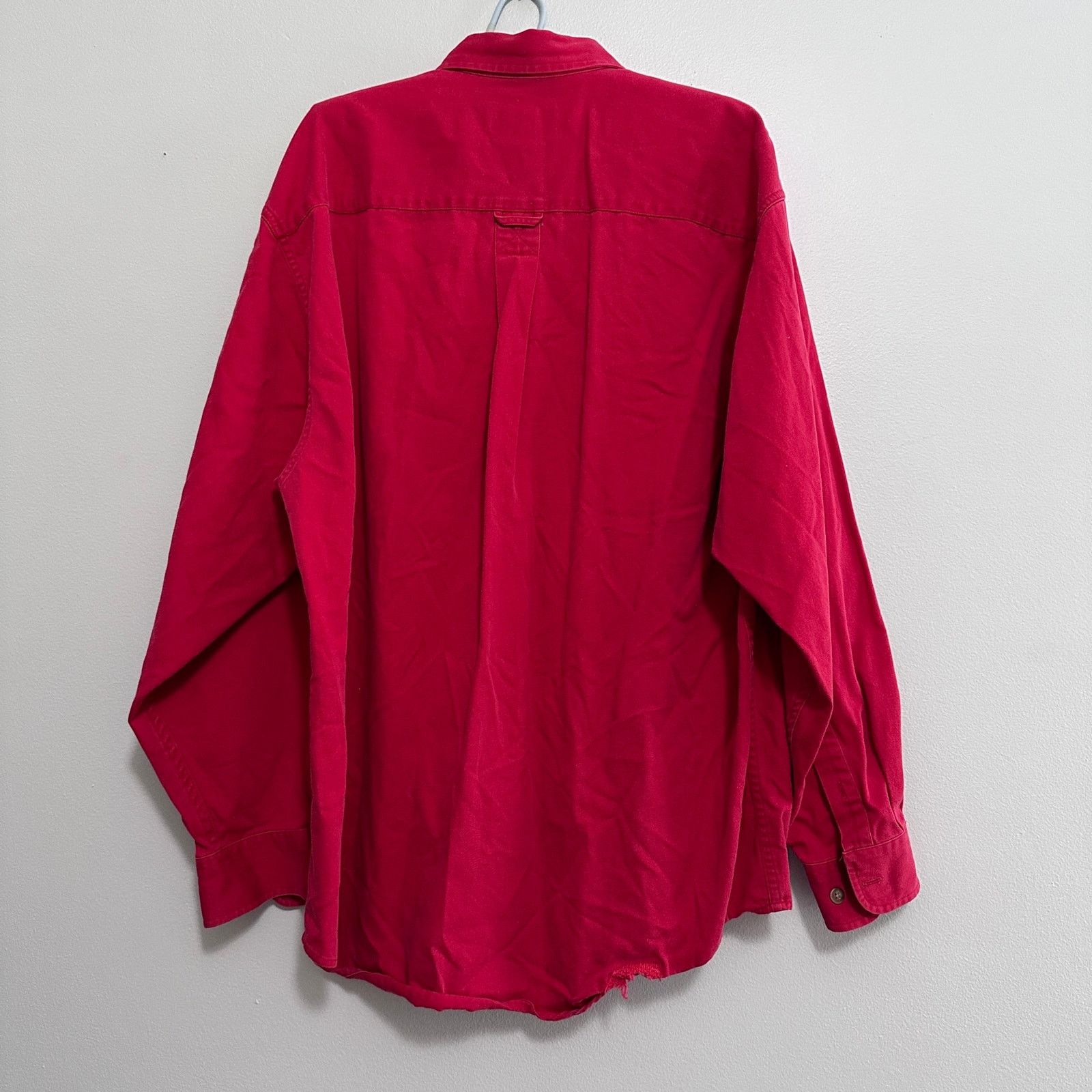 Eddie Bauer Vintage Eddie Bauer solid red button down size M Size US M / EU 48-50 / 2 - 3 Thumbnail