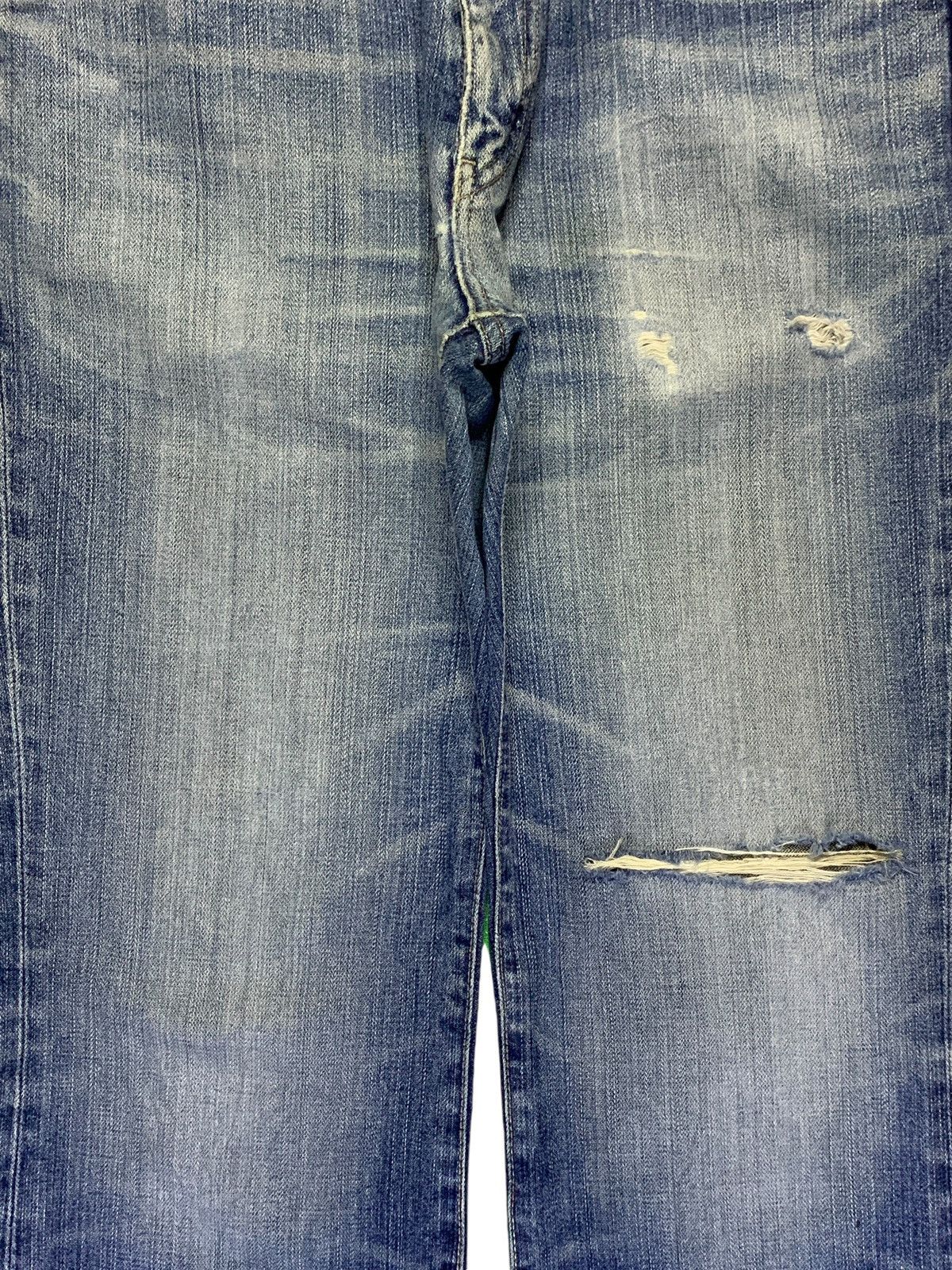 Uniqlo Vintage Uniqlo "Broken Denim" Faded Distressed Flare Jeans Size US 34 / EU 50 - 5 Thumbnail