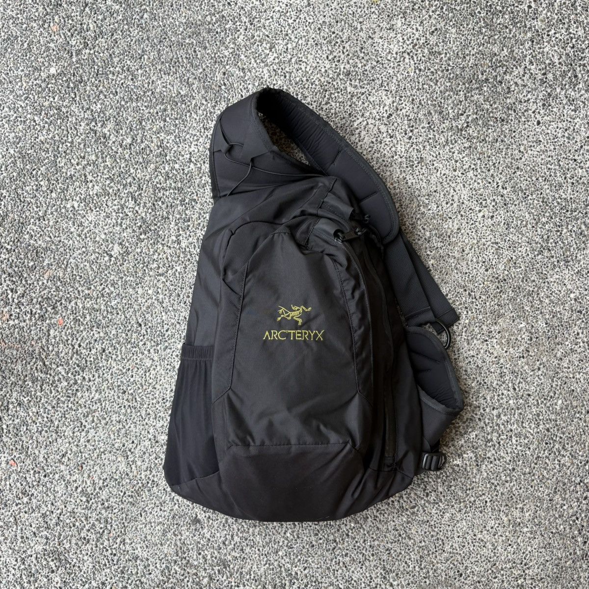 Arc'teryx Arc'teryx System A Quiver Crossbody Pack | Grailed