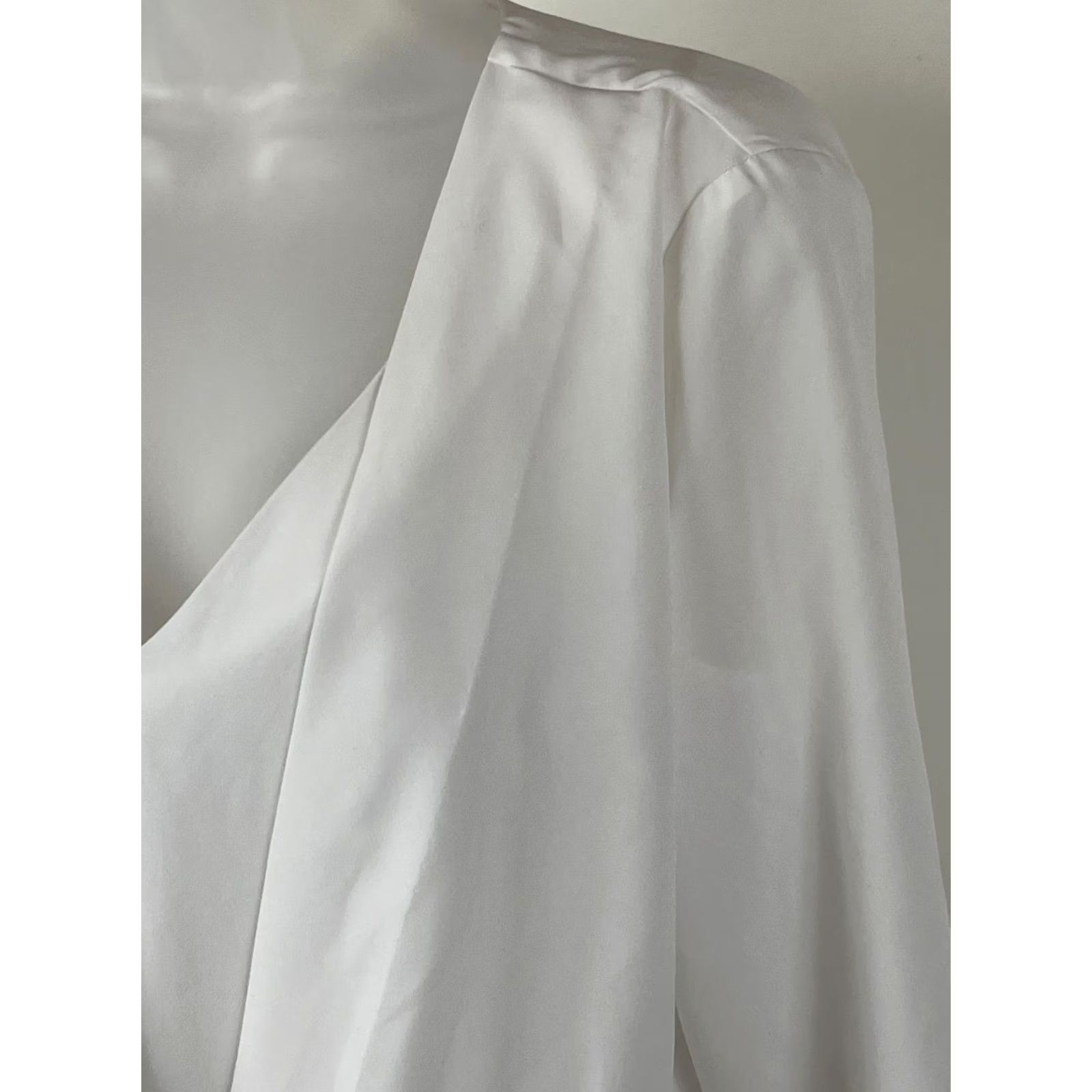 Vintage Cabi Blouse Womens Small White Draped Faux Wrap 3/4 Sleeve Zip Back Top Shirt Size S / US 4 / IT 40 - 3 Thumbnail
