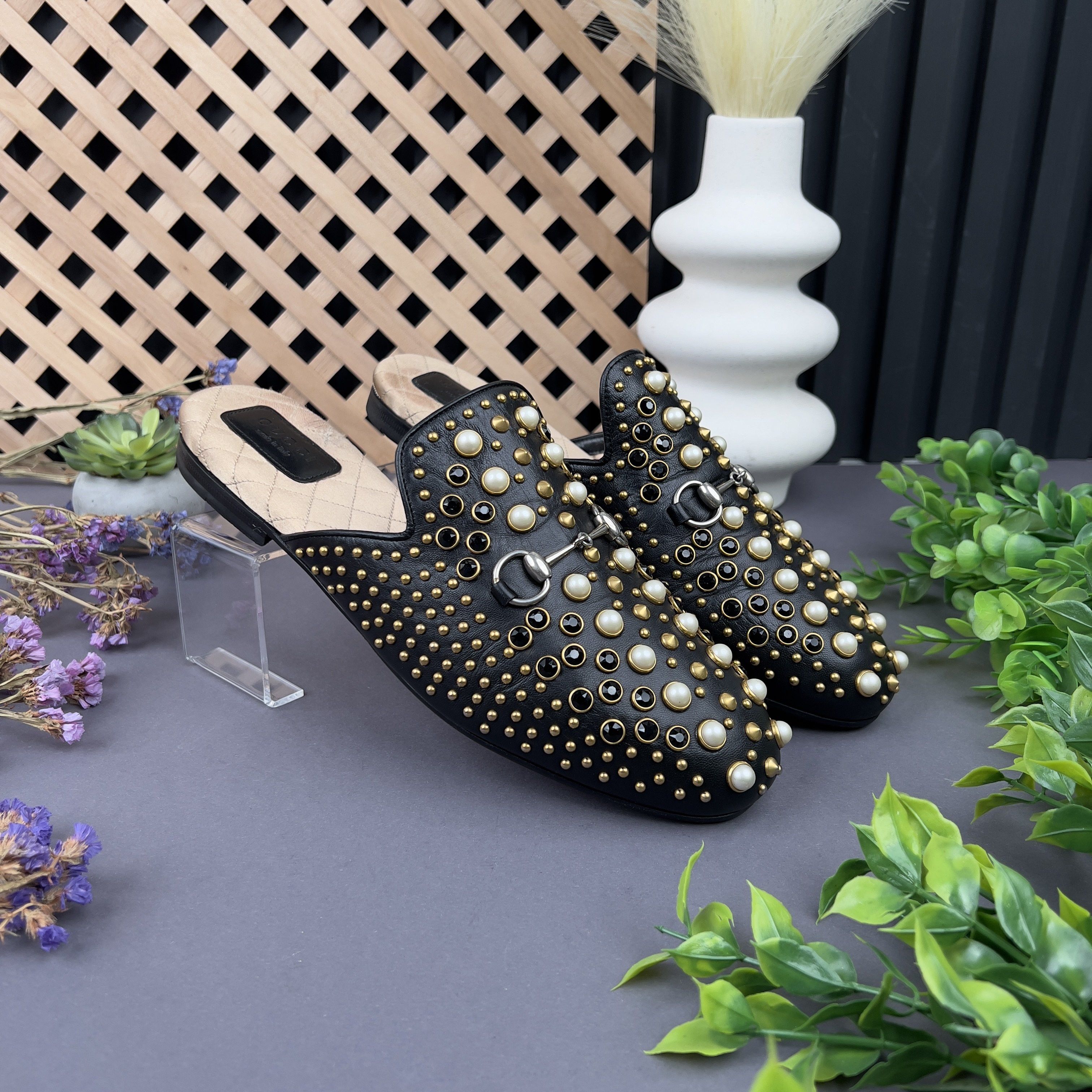 Gucci Princetown Horsebit Pearl Studded Black Leather Size US 8 / IT 38 - 4 Thumbnail