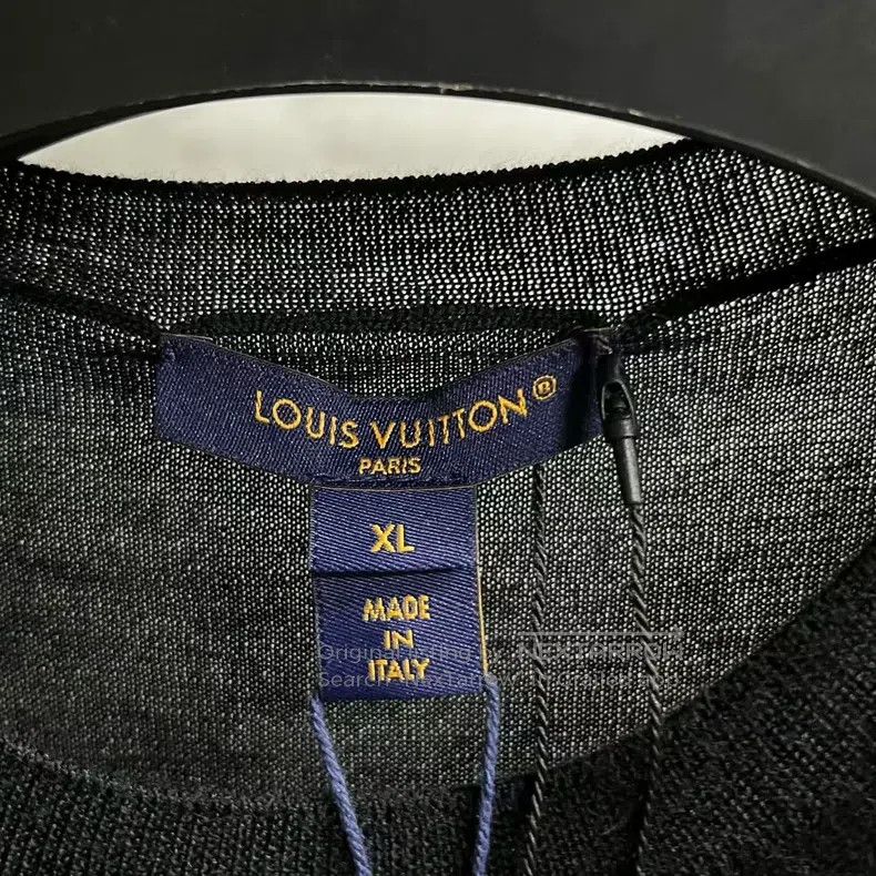 Louis Vuitton Louis Vuitton 25 Latest Black Graphic Printed Crew Neck Sh Size US XL / EU 56 / 4 - 2 Thumbnail