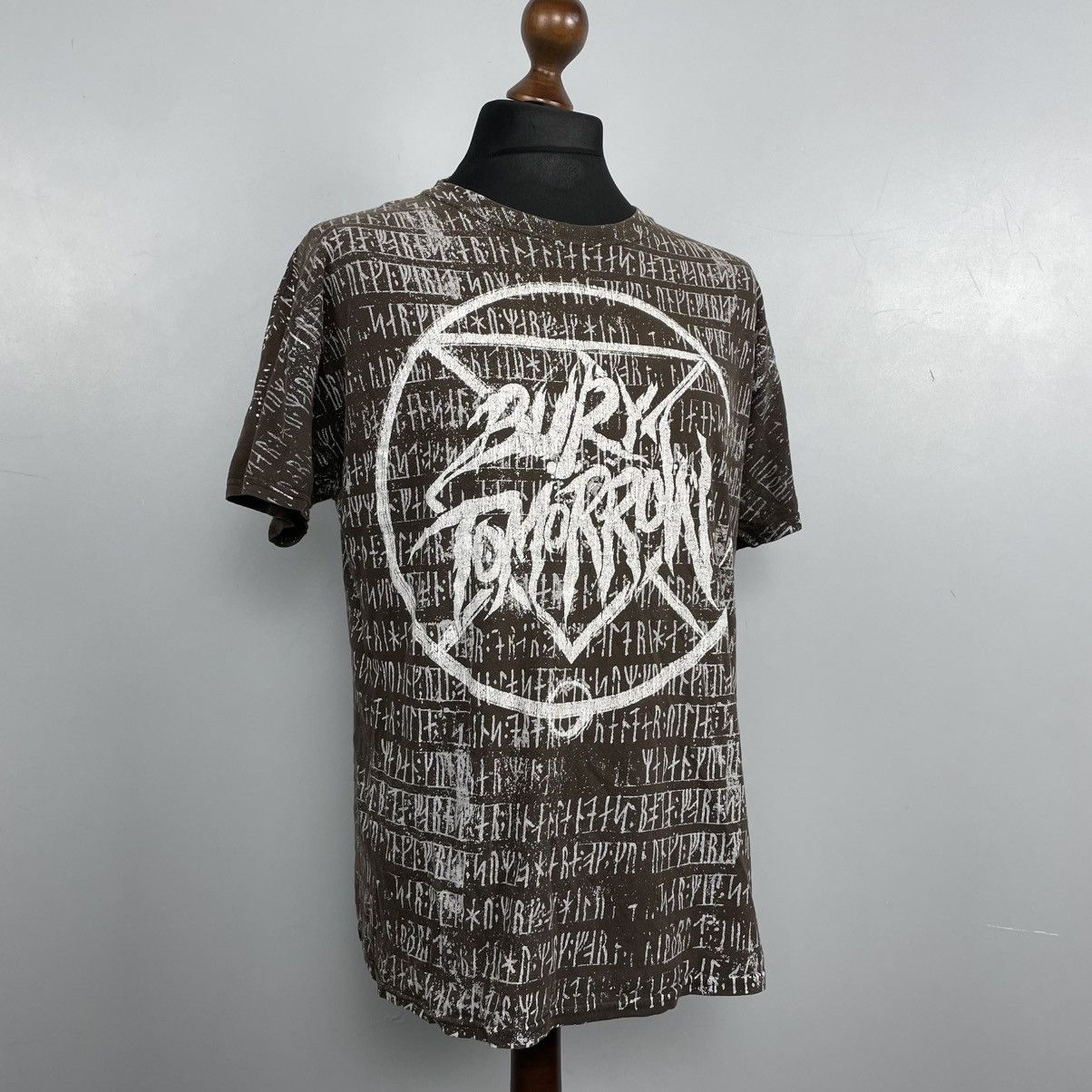Band Tees × Vintage Vintage 00’s Bury Tomorrow Metalcore Y2k sz L Size US L / EU 52-54 / 3 - 1 Thumbnail