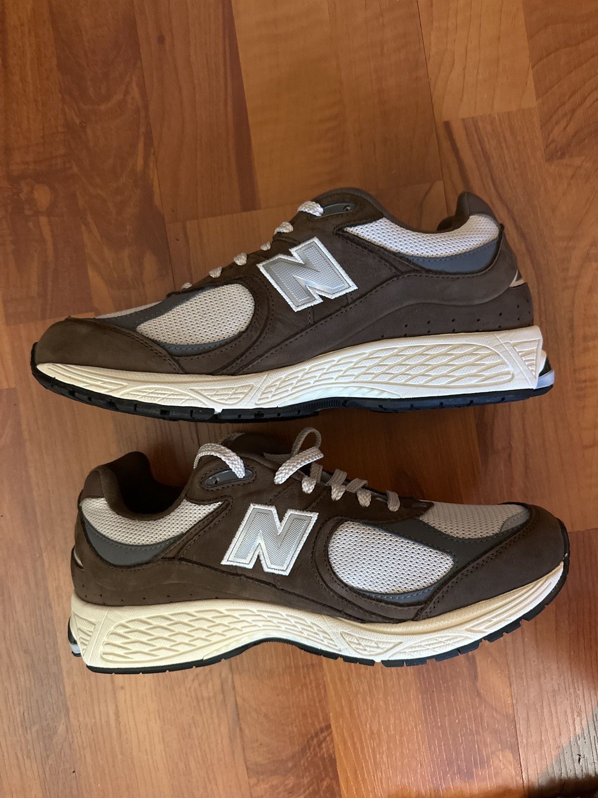 New Balance New balance 2002r moonbeam Size US 10.5 / EU 43-44 - 1 Thumbnail