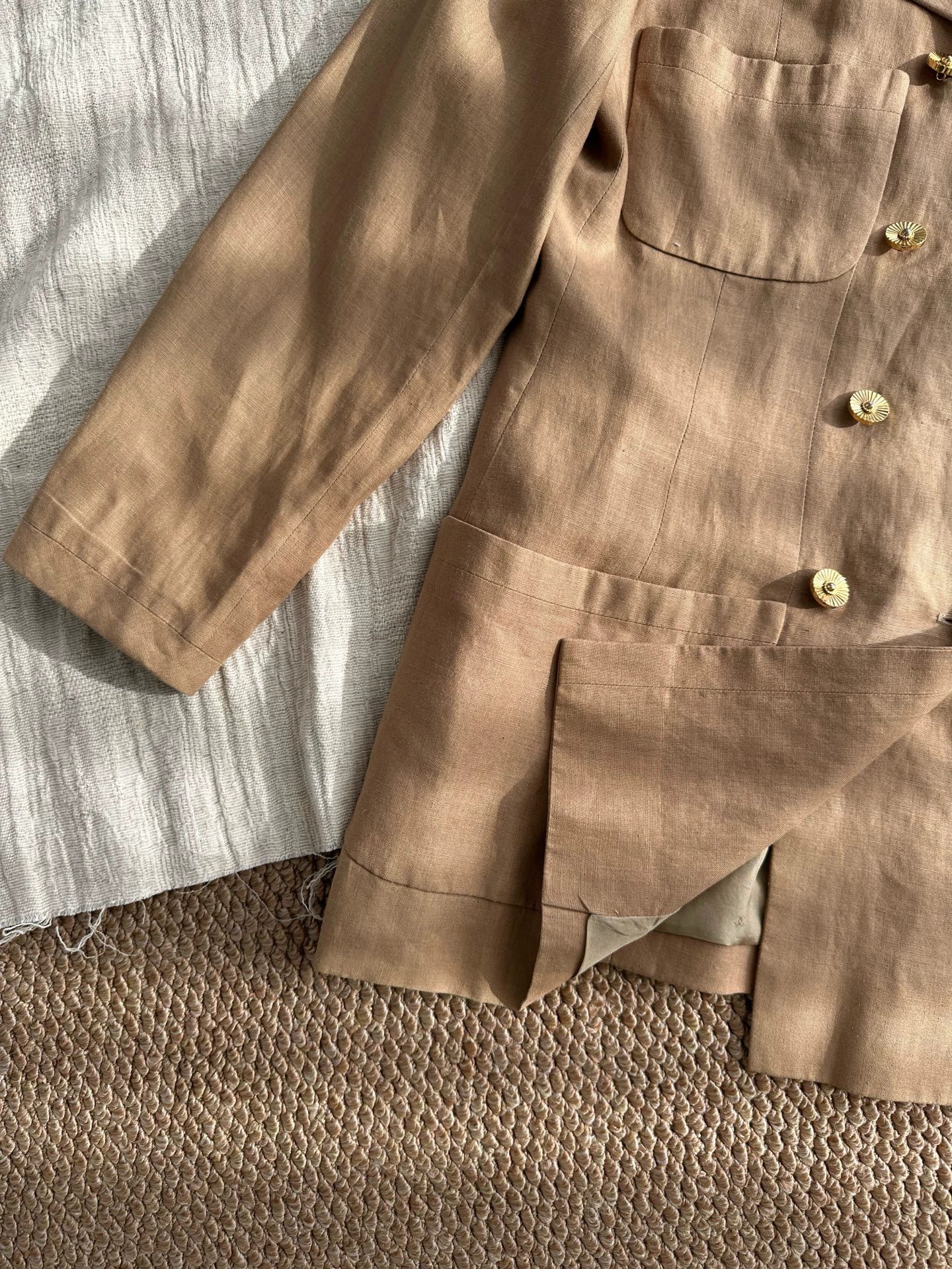 Chanel CHANEL Gold-Button Linen-Silk 4-Pocket DB Jkt Wmn Brown Size L / US 10 / IT 46 - 4 Thumbnail