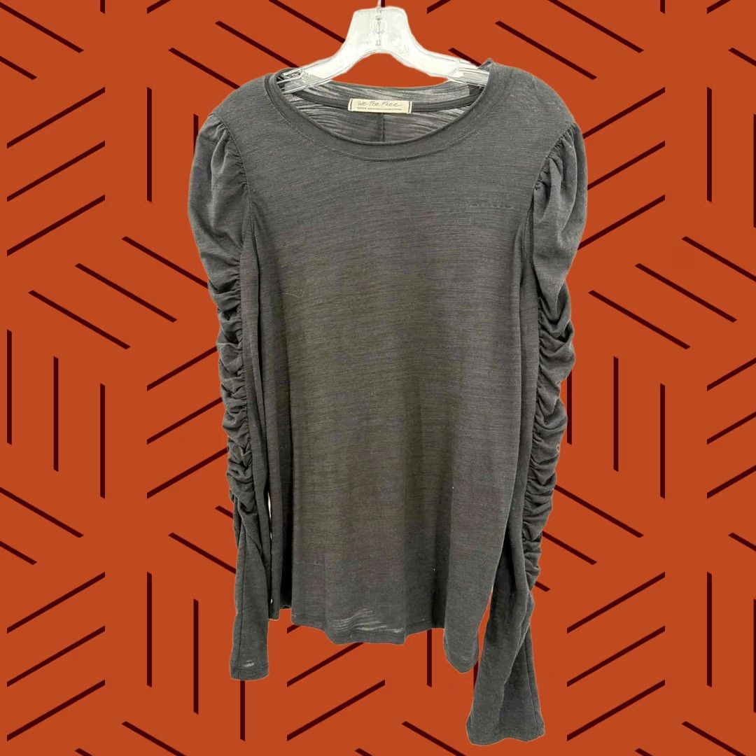 Free People Pre-Owned Free People Black Size Medium Long Sleeve Blouse Size M / US 6-8 / IT 42-44 - 1 Thumbnail