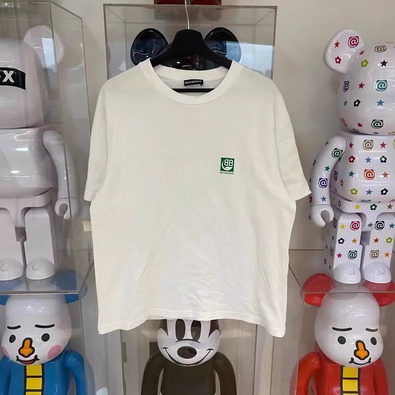 Balenciaga Balenciaga Eco-Friendly Short Sleeve Size US S / EU 44-46 / 1 - 3 Thumbnail