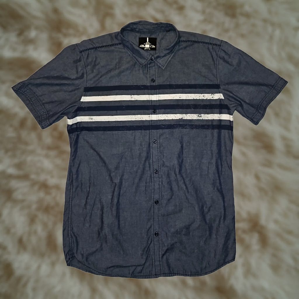 Vintage Buffalo i jeans by Buffalo Button-Up Shirt Short Sleeve Men's L Blue Striped Casual Regular Fit Size US L / EU 52-54 / 3 - 1 Thumbnail