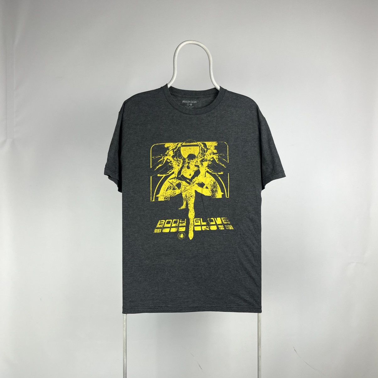 Body Glove Body glove Tshirt surf style size Large Size US L / EU 52-54 / 3 - 1 Thumbnail