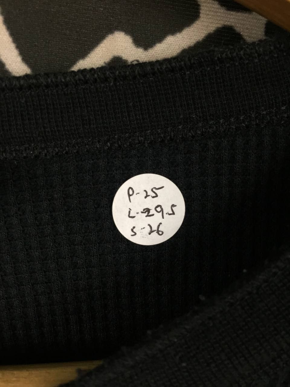 Uniqlo Uniqlo Waffle Knit Henley Neck Long Sleeve Tee Size XL Size US XL / EU 56 / 4 - 10 Thumbnail
