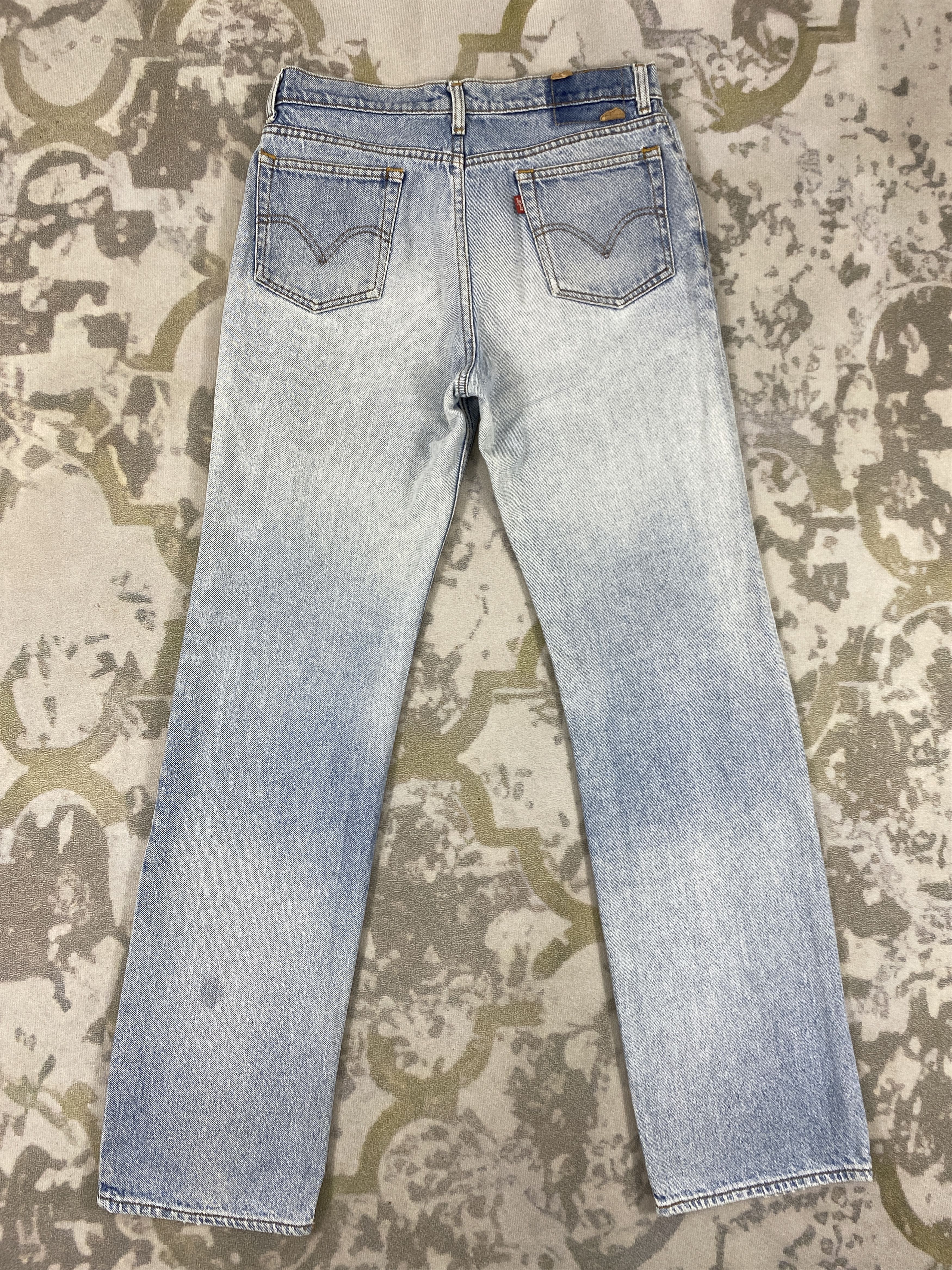 Levi's Light Wash Vintage Levi's Jeans 31x32.5 Denim- JN3559 Size US 31 - 2 Thumbnail
