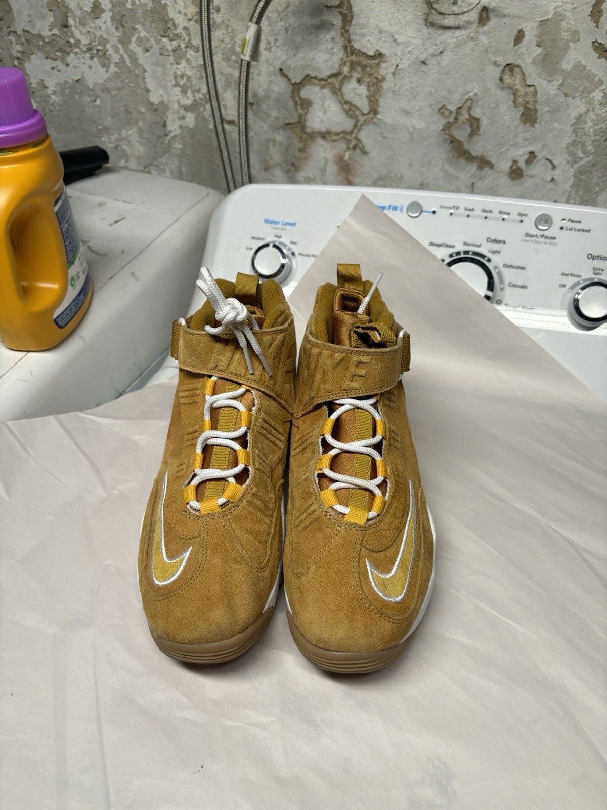 Nike Nike Air Griffey Max 1 Wheat Size US 11.5 / EU 44-45 - 3 Thumbnail