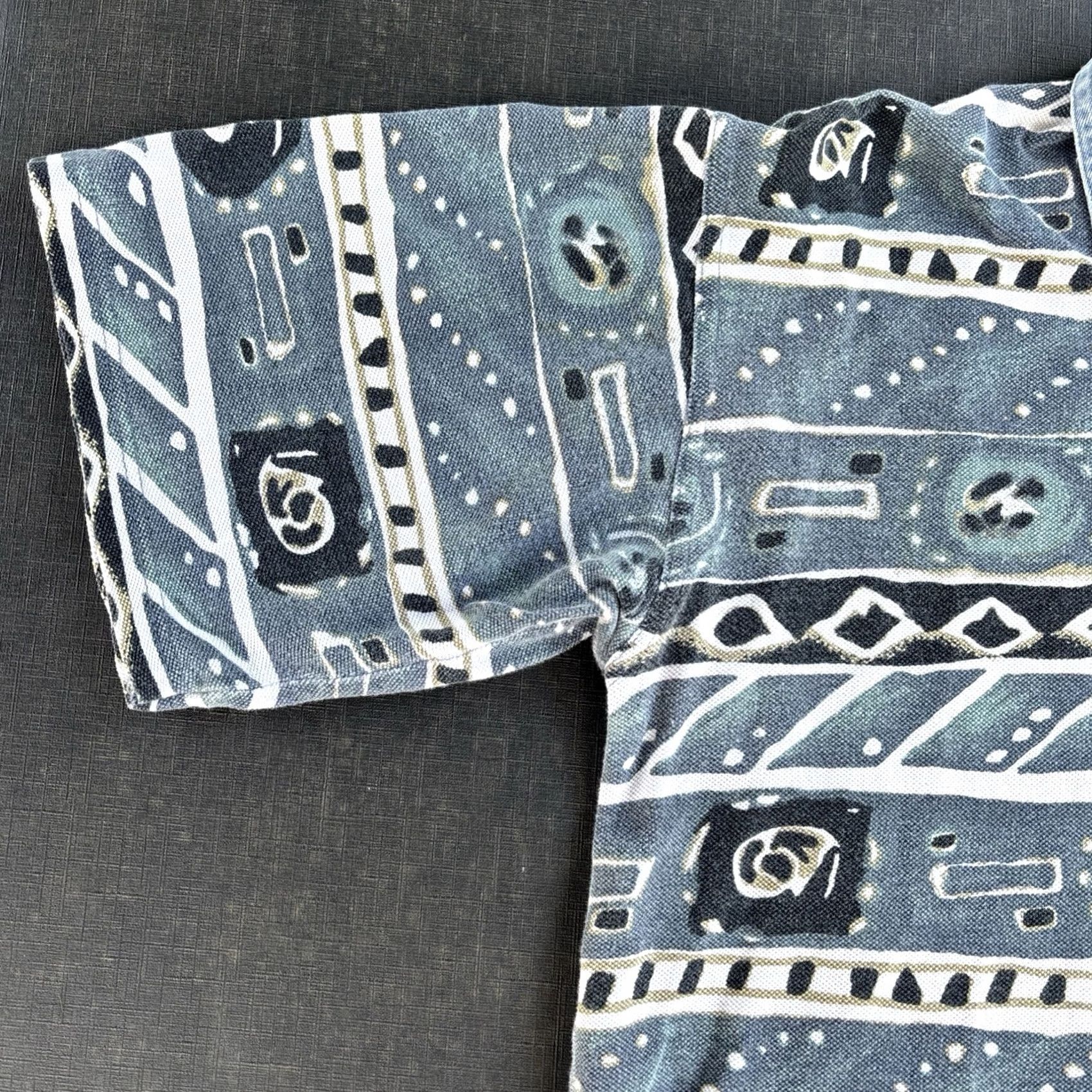 Guess VINTAGE GUESS Polo Shirt Denim Collar Geometric Short Sleeve 90s AOP M/L Mens Size US M / EU 48-50 / 2 - 6 Thumbnail
