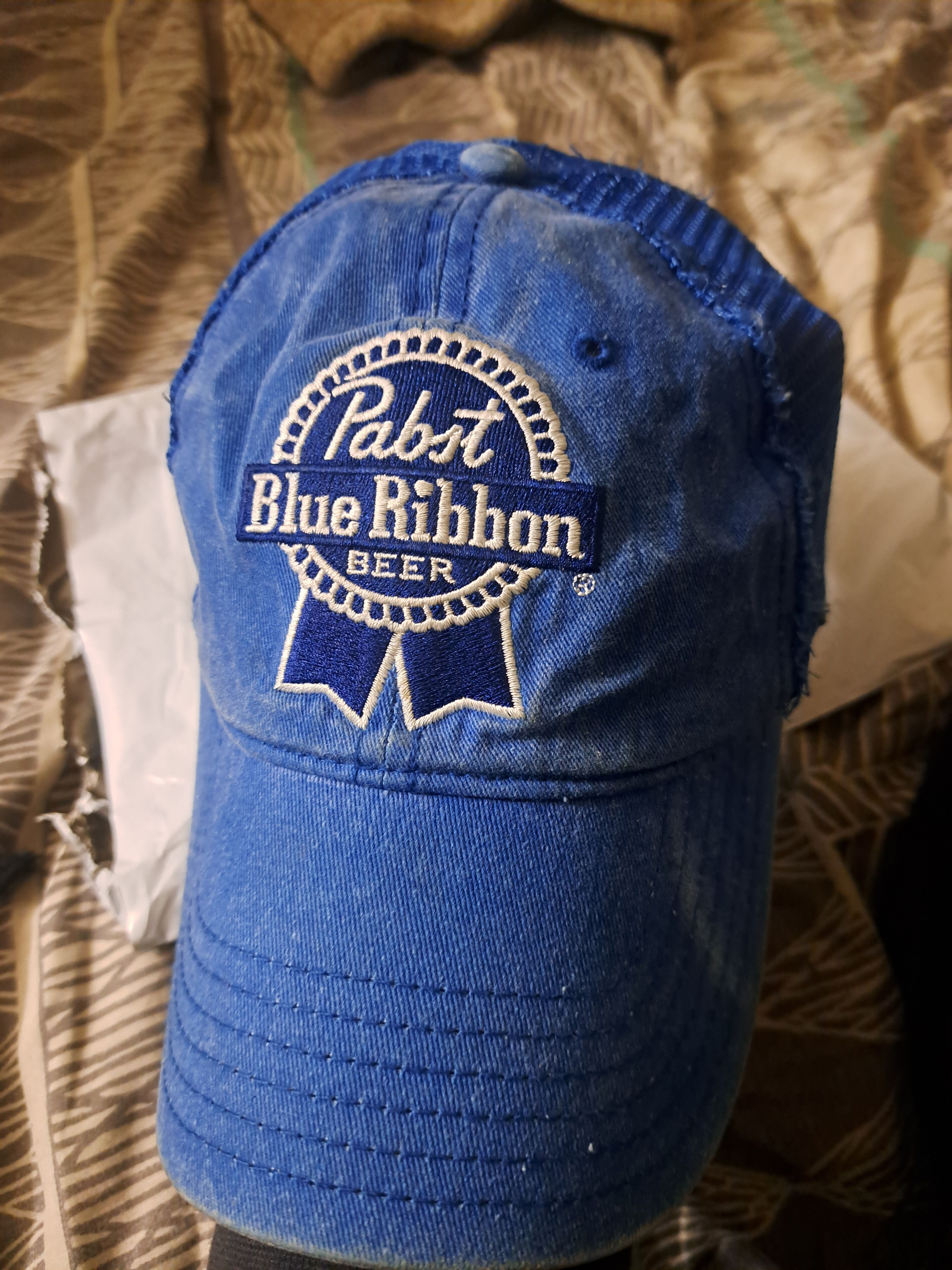 Pabst Blue Ribbon PBR embroidered logo trucker hat Size ONE SIZE - 1 Thumbnail