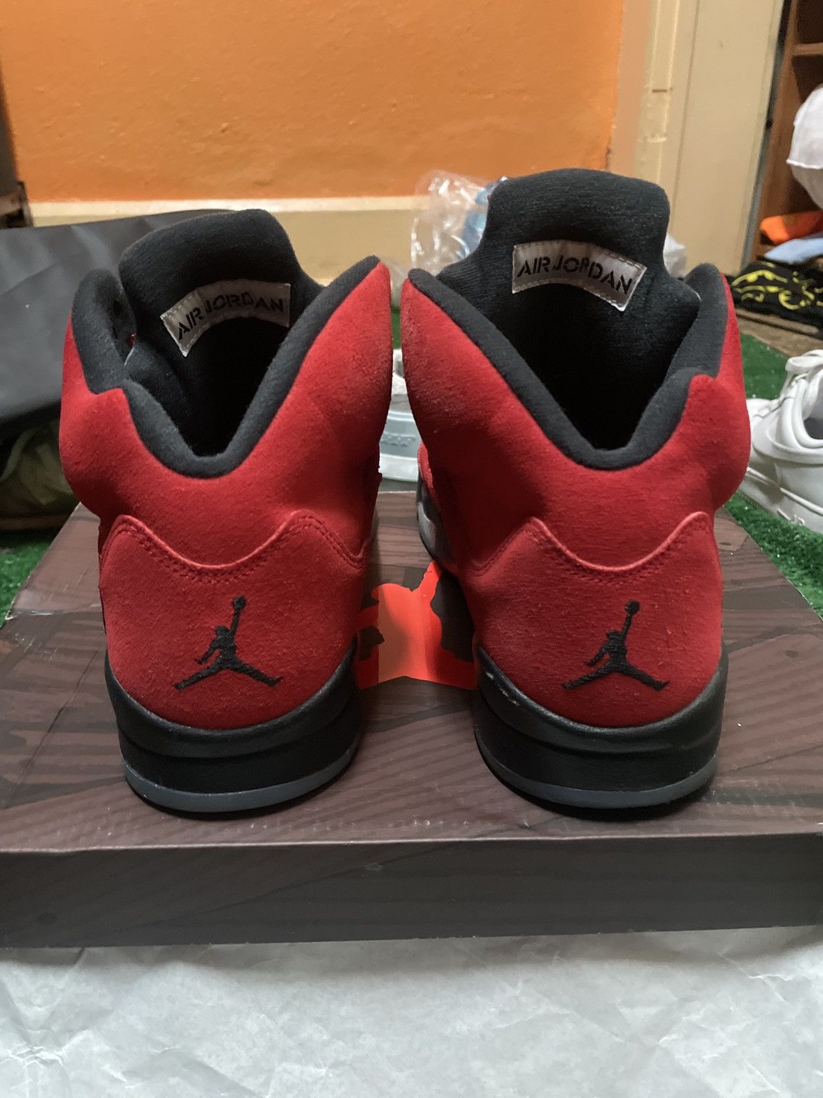 Jordan Brand × Nike Jordan 5 Raging Bull Size US 11 / EU 44 - 5 Thumbnail