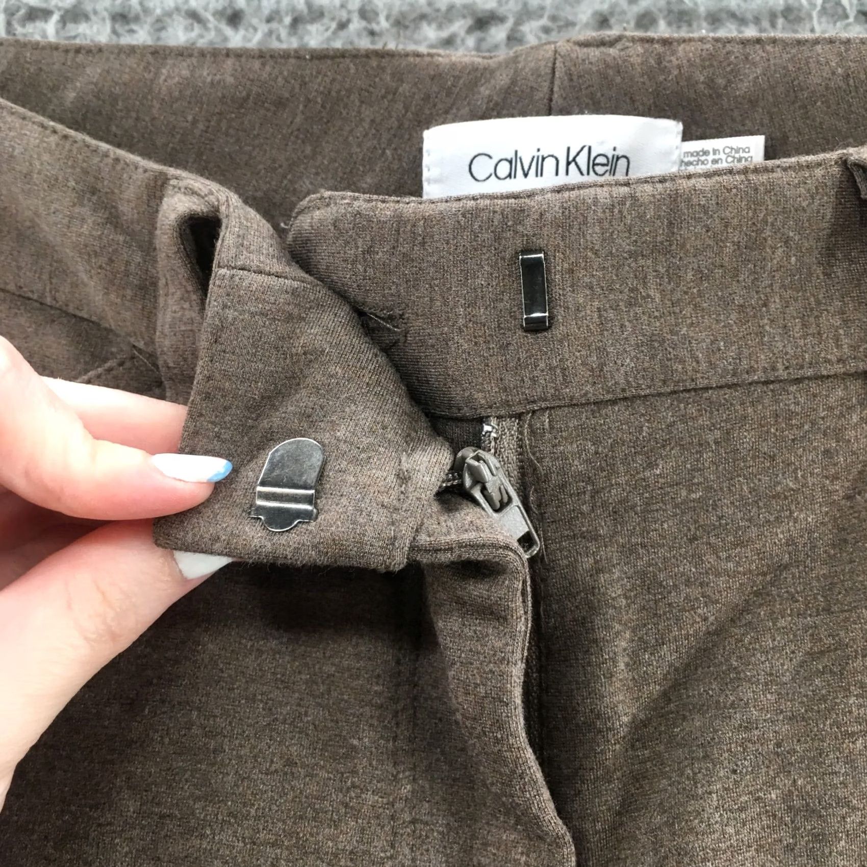 Calvin Klein Calvin Klein Skinny Dress Pants Women 8 Brown Mid Rise Flat Front Dress Pants Women 8 Brown Size 30" / US 8 / IT 44 - 3 Thumbnail