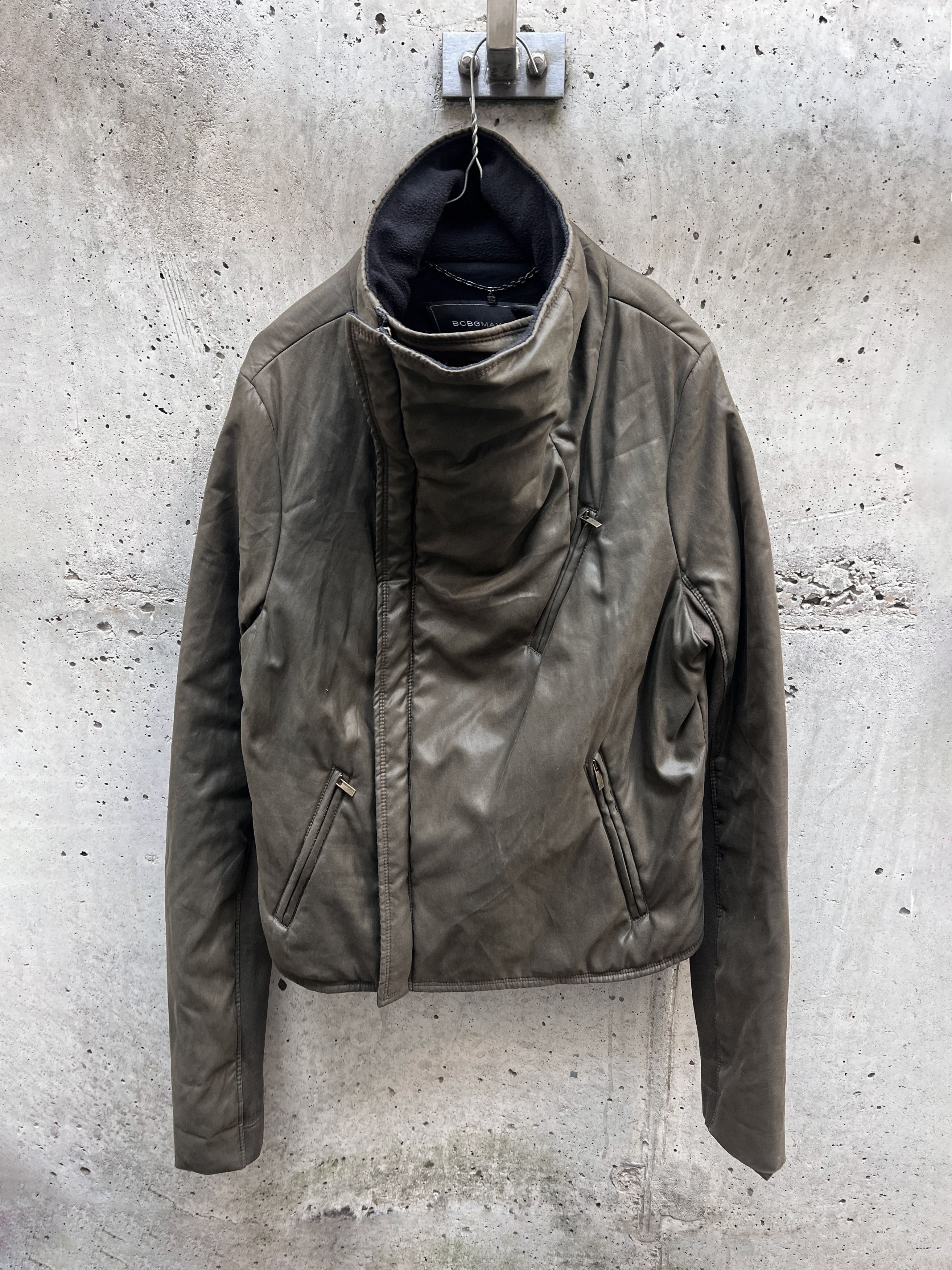 Japanese Brand Olive Asymmetric High Neck Jacket Size M / US 6-8 / IT 42-44 - 1 Thumbnail