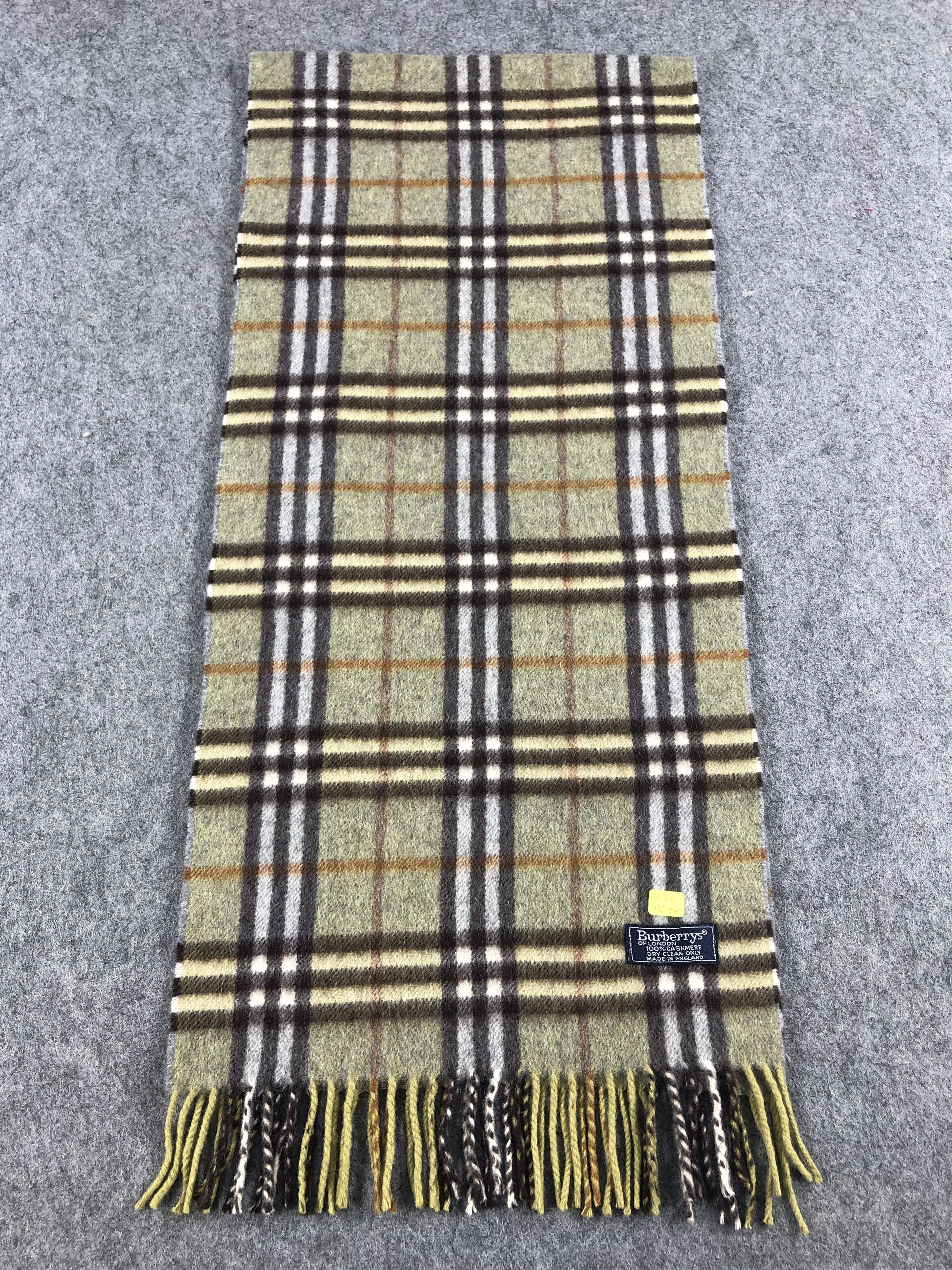 Burberry Burberry Scarf / Muffler / Neckwear Size ONE SIZE - 2 Thumbnail