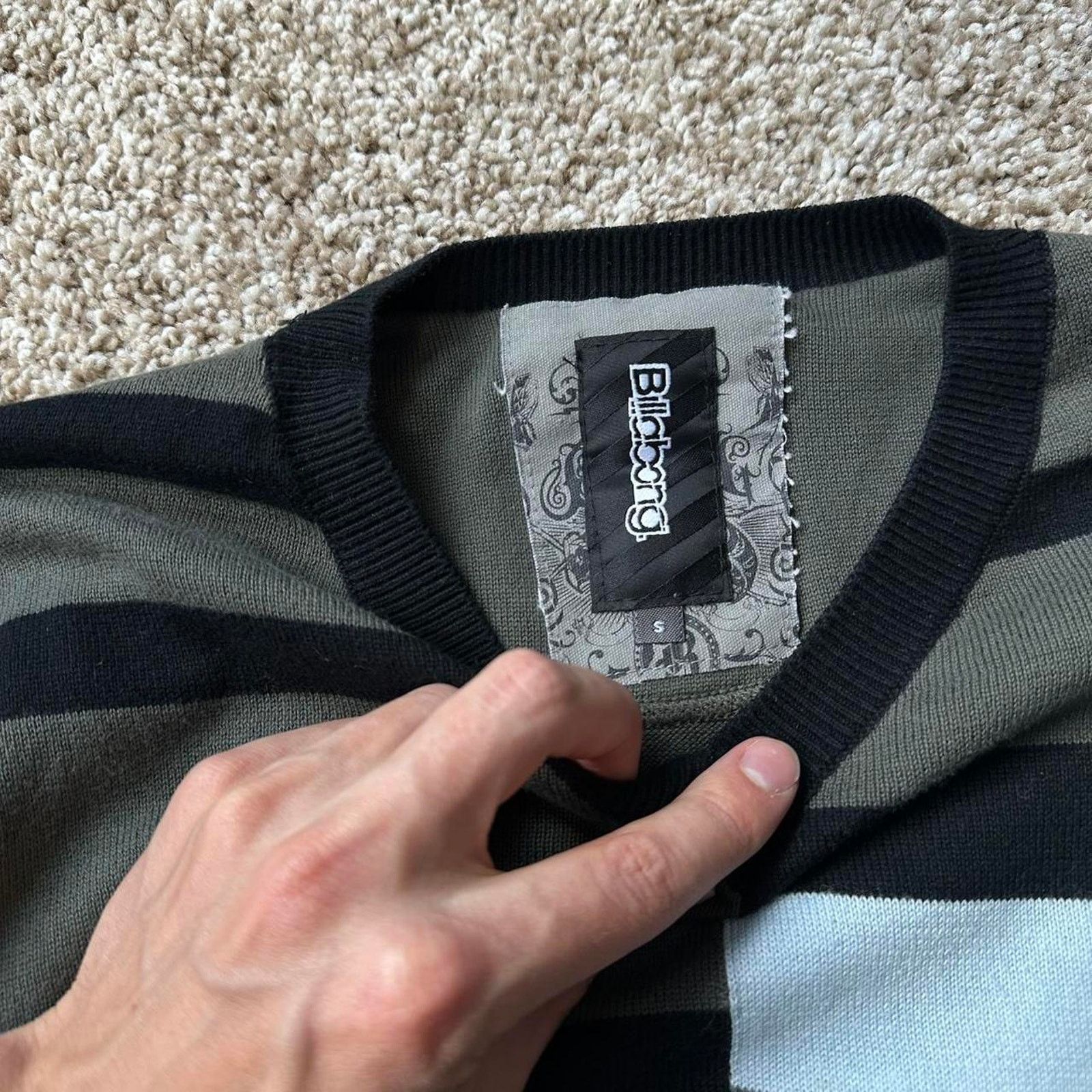 Billabong × Vintage Vintage Y2K Billabong Striped Pattern Green VNeck Sweater Size US S / EU 44-46 / 1 - 5 Thumbnail