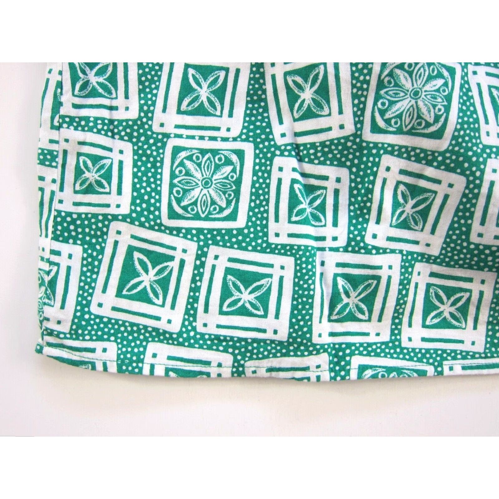Vintage VINTAGE Chaus Skirt Wrap 100% Cotton Green White Floral Polka Dot Medium Women's Short Size 32" / US 10 / IT 46 - 5 Thumbnail